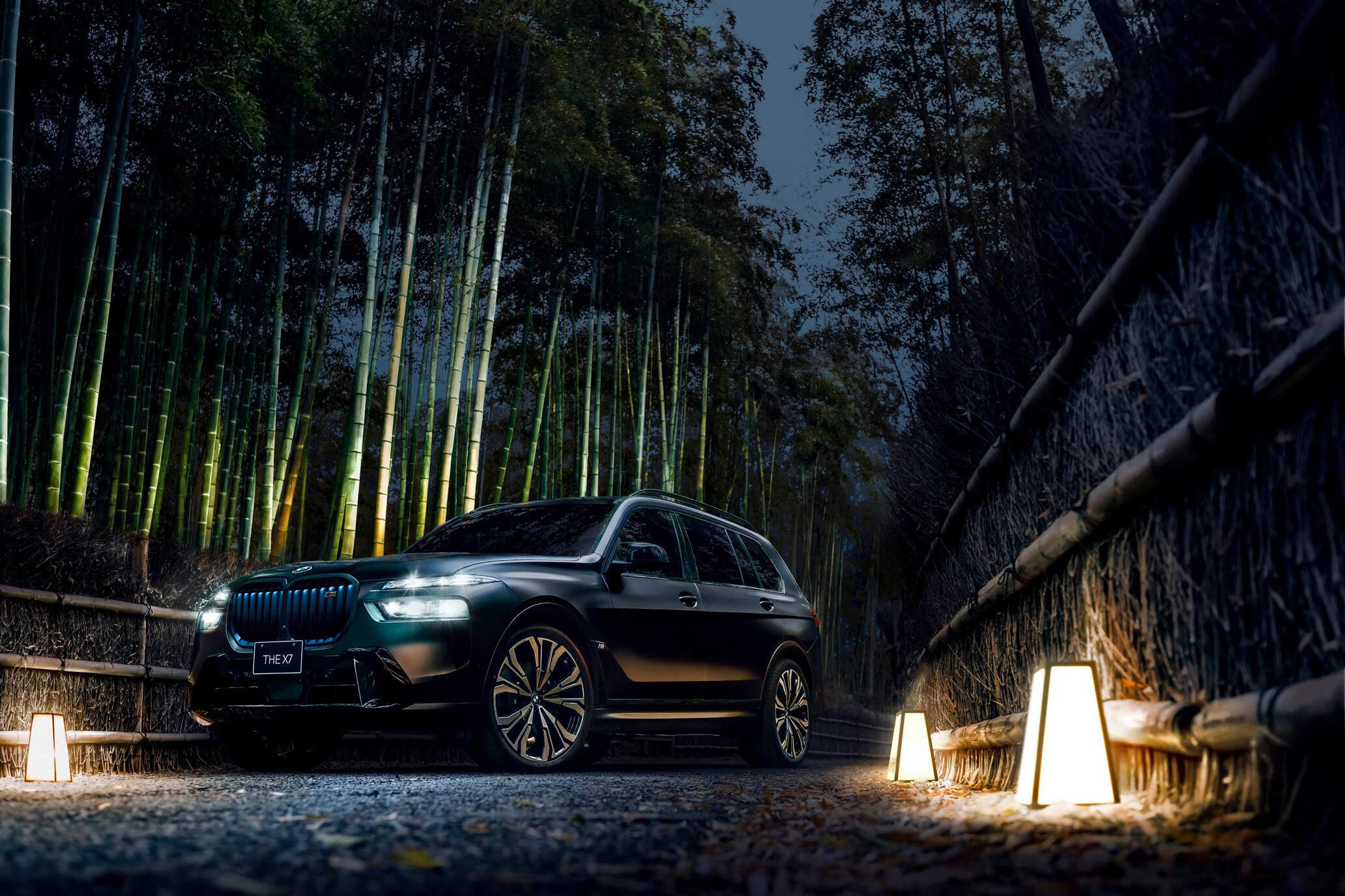 2064x1376 BMW X7 BLACK-α Special Edition Launched In Japan