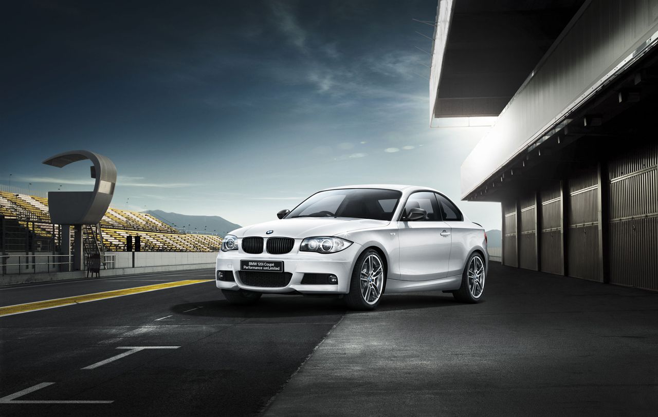 1280x812 Japanese Exclusive BMW 120i Coupe Performance Unlimited Edition