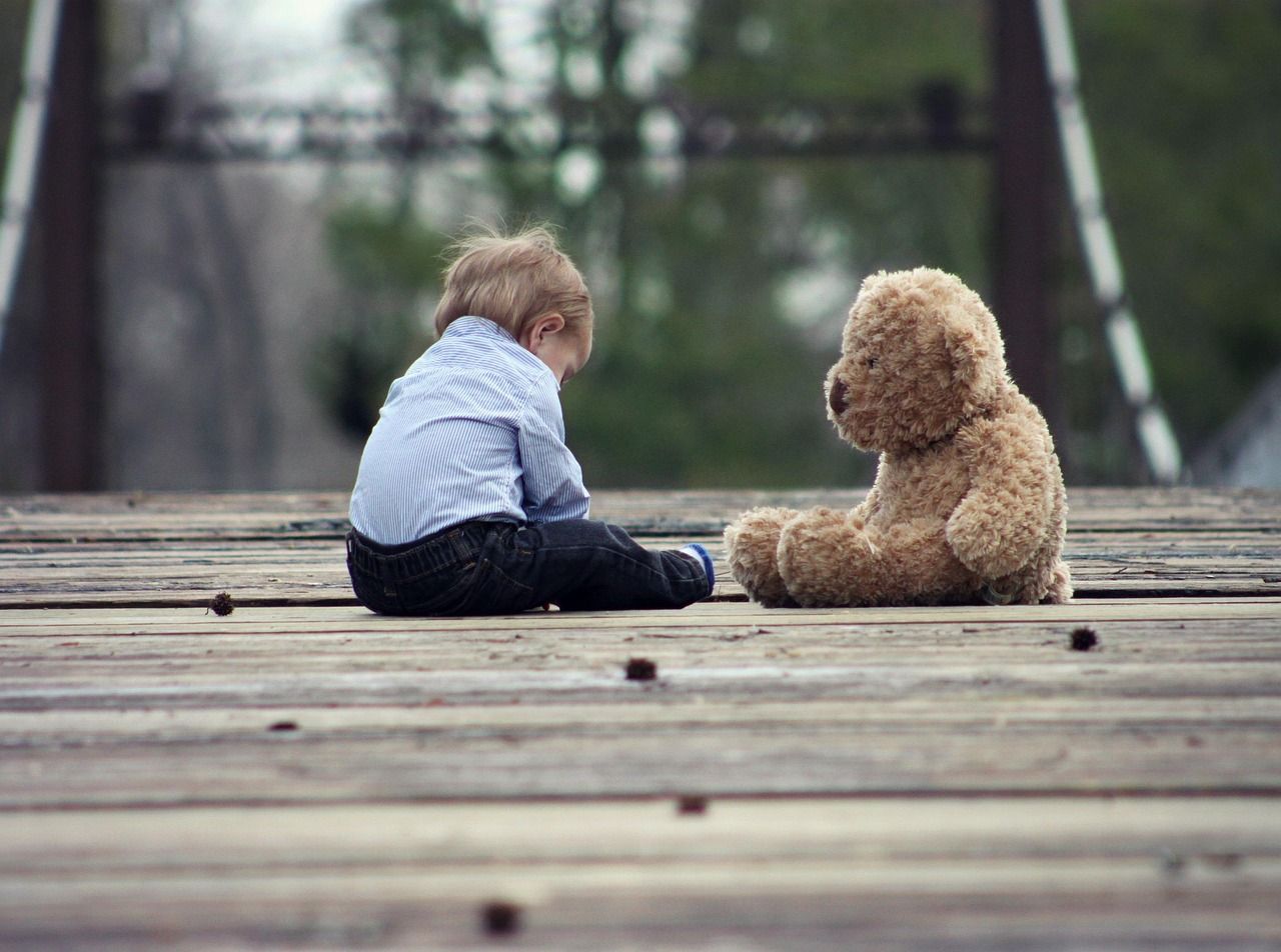 1280x952 Free Toy Boy & Boy Image