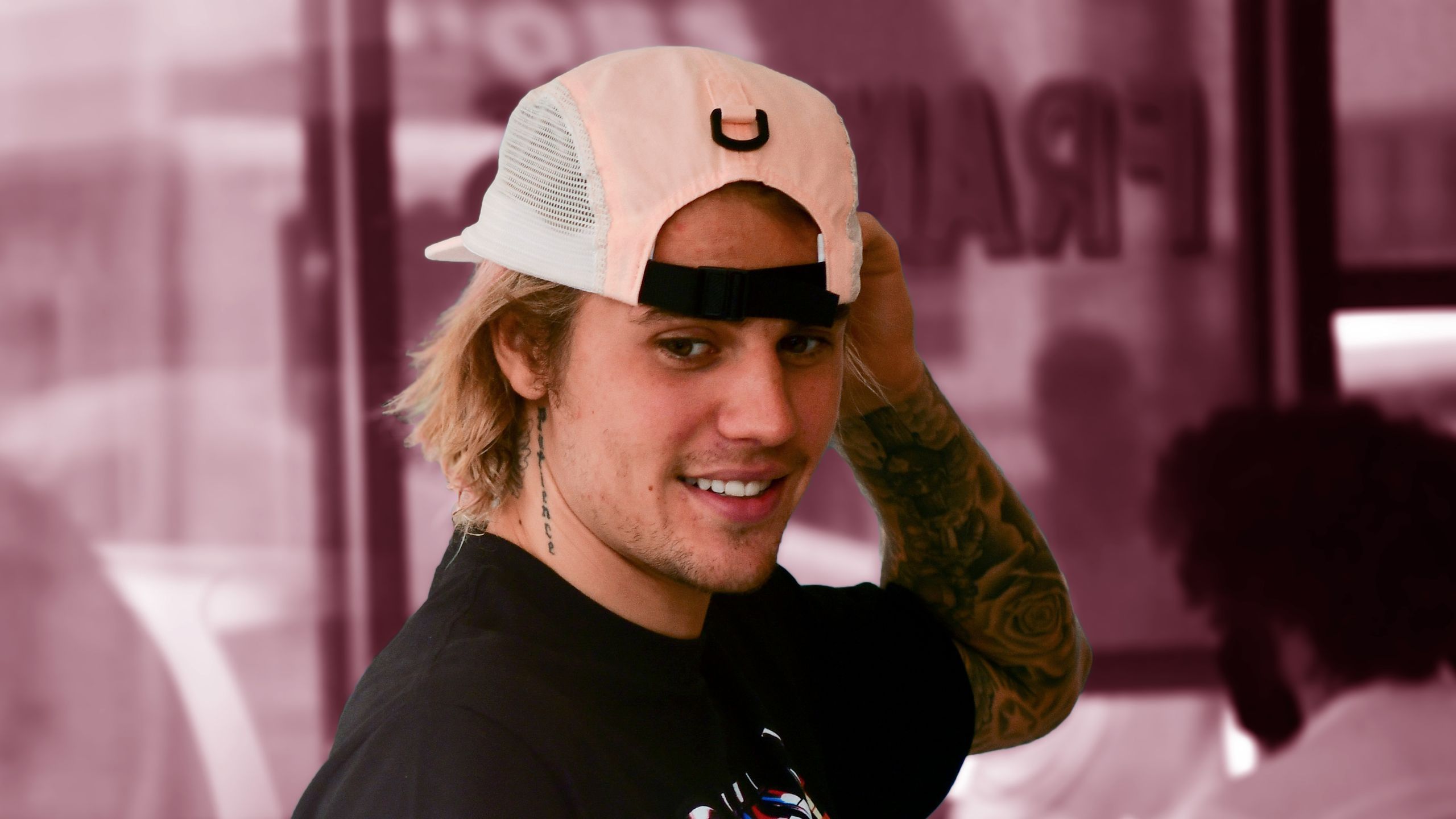 2560x1440 Justin Bieber Introduces New Baby Sister With Sweet Instagram