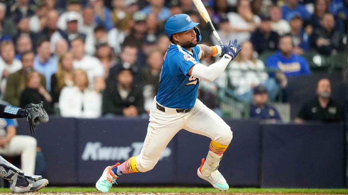1200x675 Brewers' Jackson Chourio shares weird moment with his bat after foul ball
