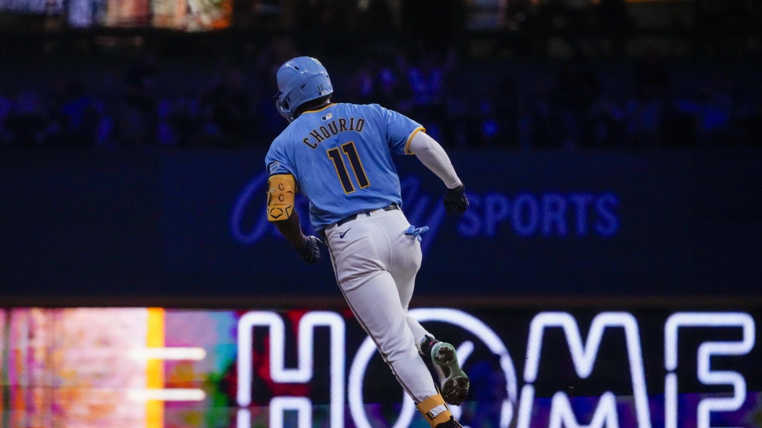 1536x864 Jackson Chourio hits a grand slam (9)