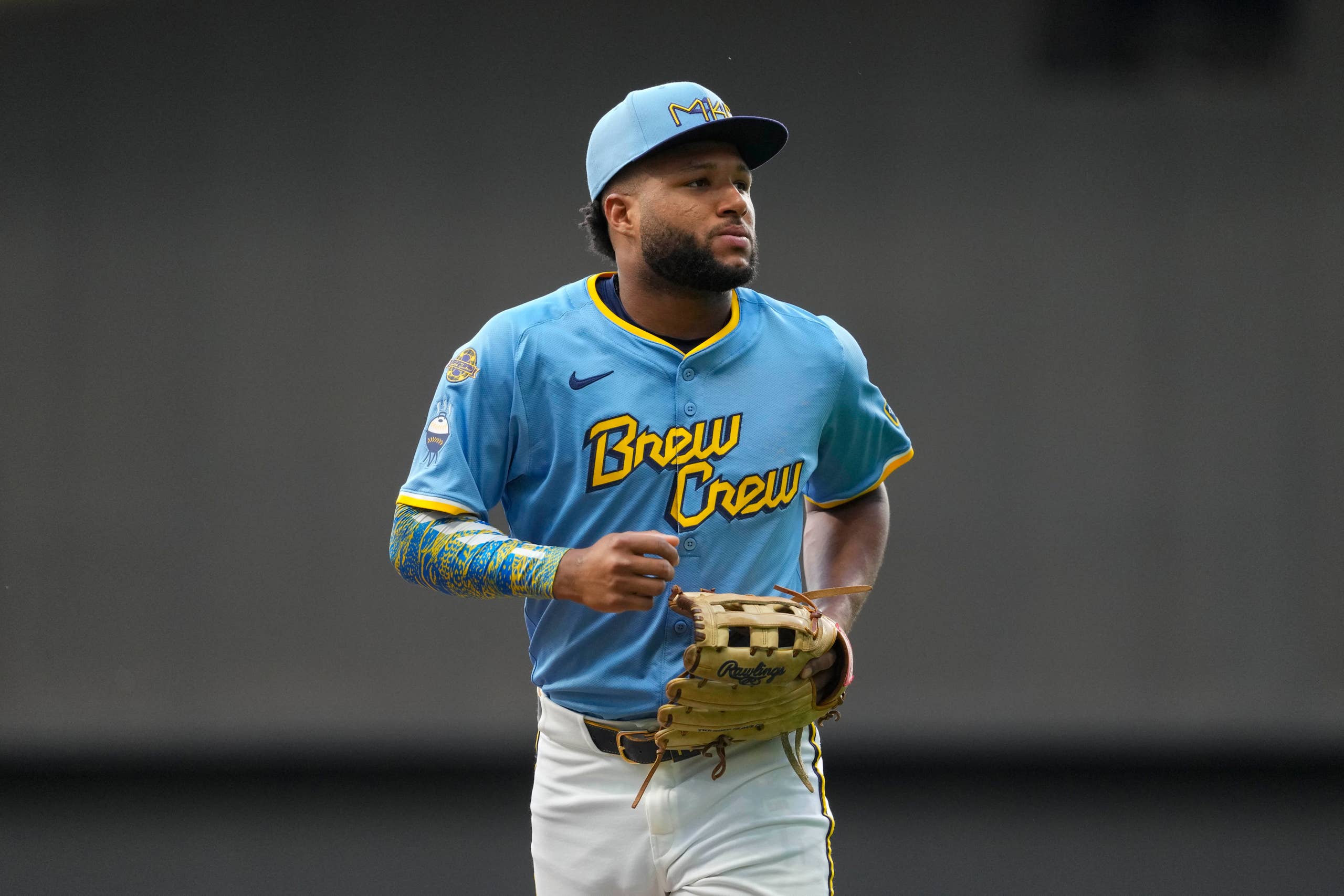 2560x1707 Brewers' Jackson Chourio Sends Message After Leaving Cubs Game