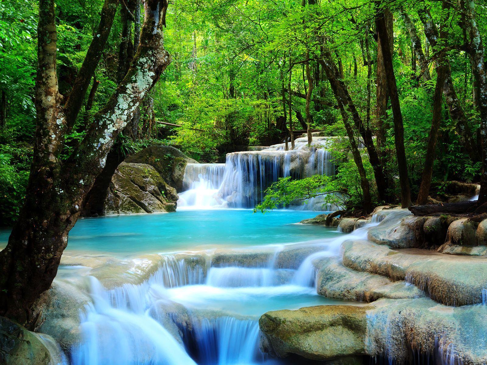 1600x1200 Beautiful Waterfall wallpaperx1200