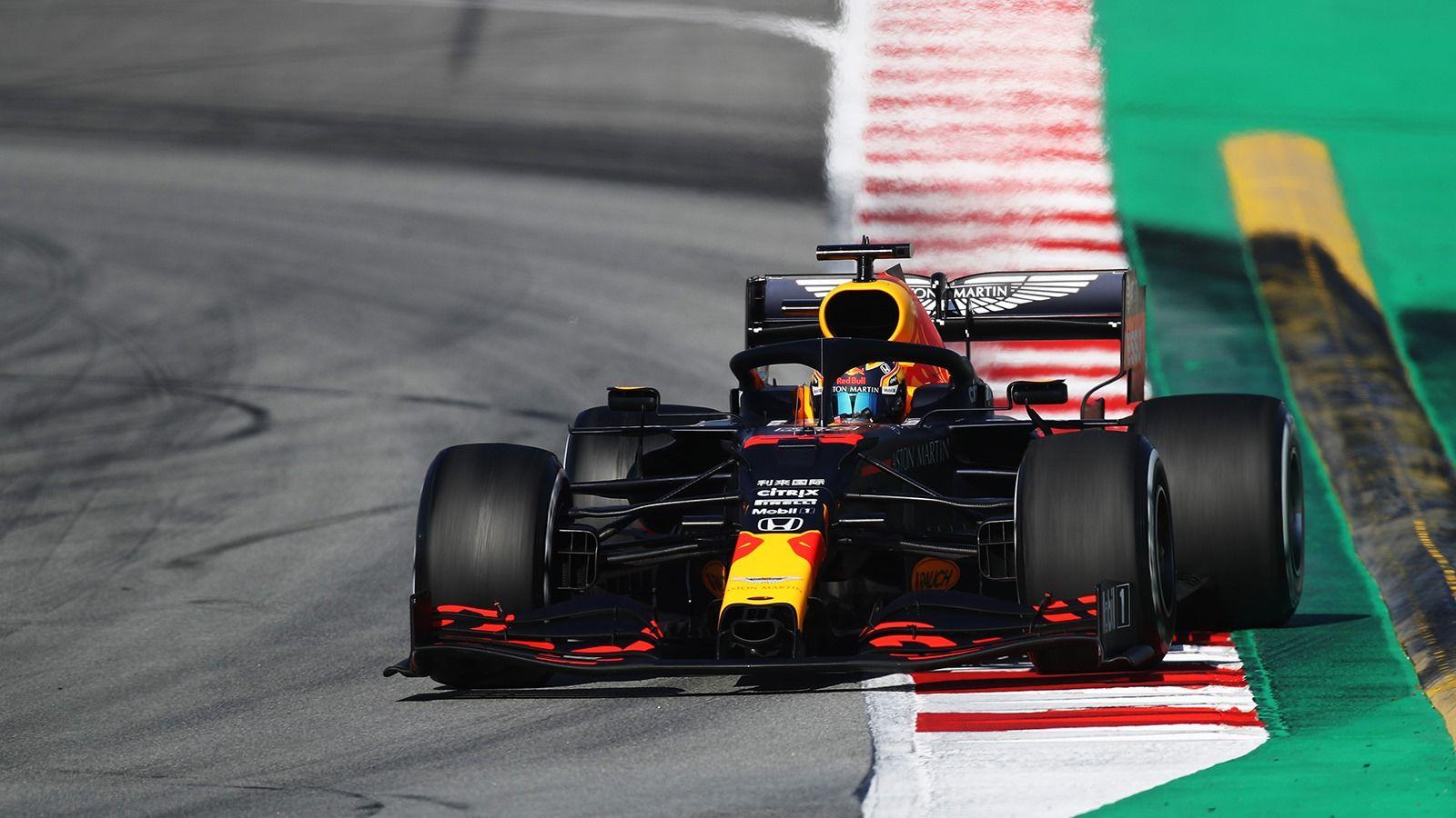 1600x900 Marko Expects Duel Between Red Bull And Mercedes