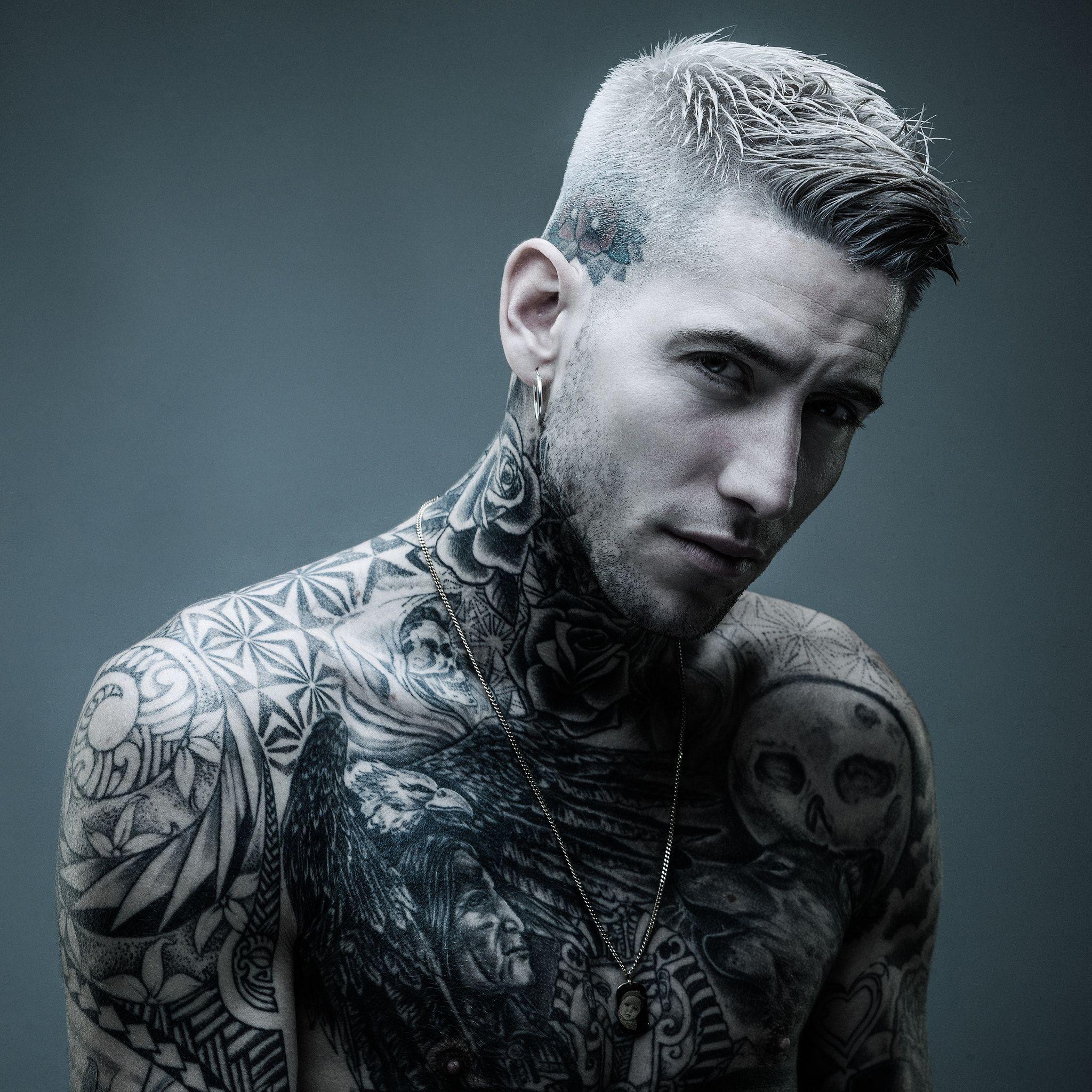2048x2048 E I K K O N Model 500px Men Necklace Tattoo Wallpaper:2048x2048