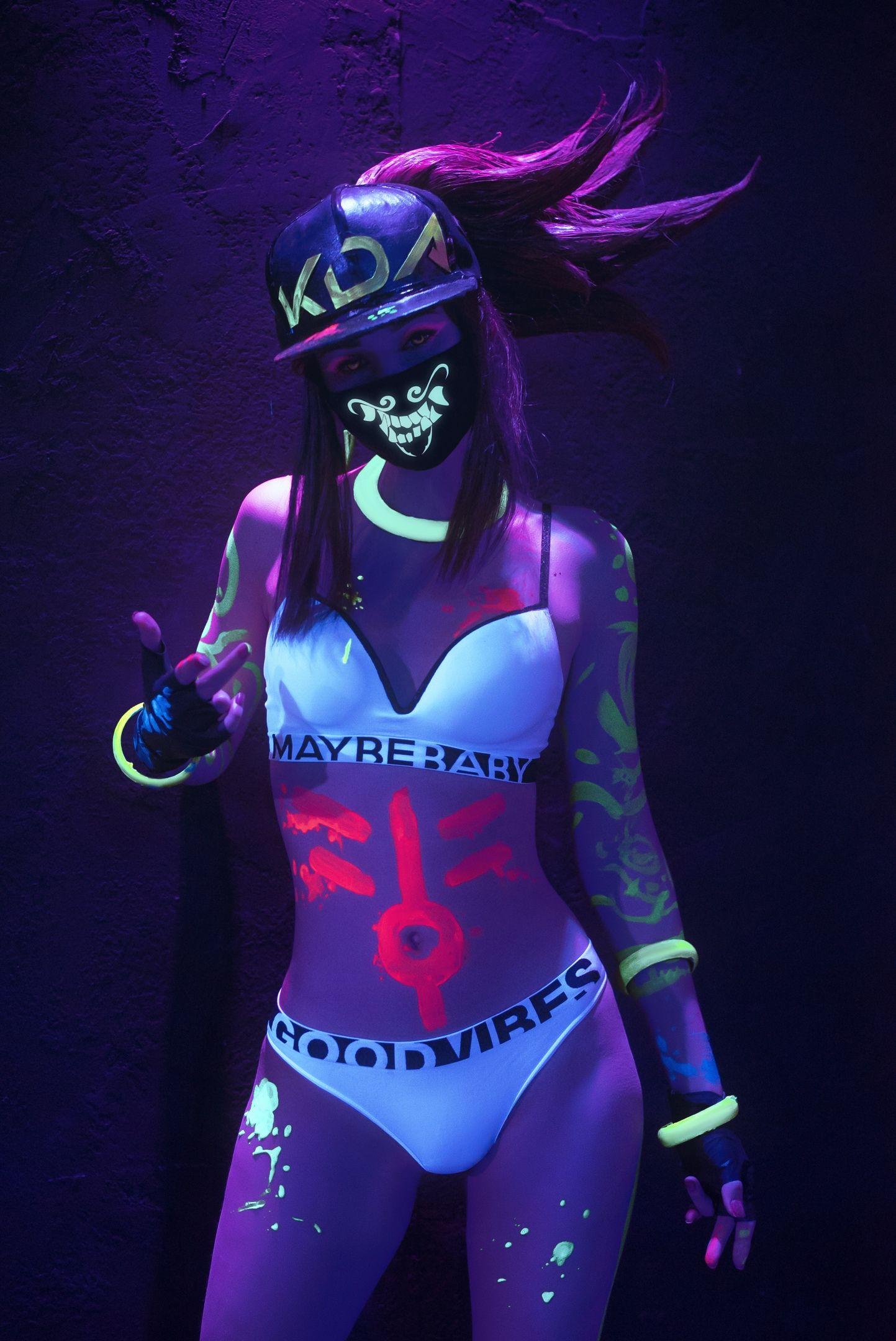 1443x2160 Shirogane Sama, Cosplay, Neon, K DA, Akali(League Of Legends)x2160 Wallpaper
