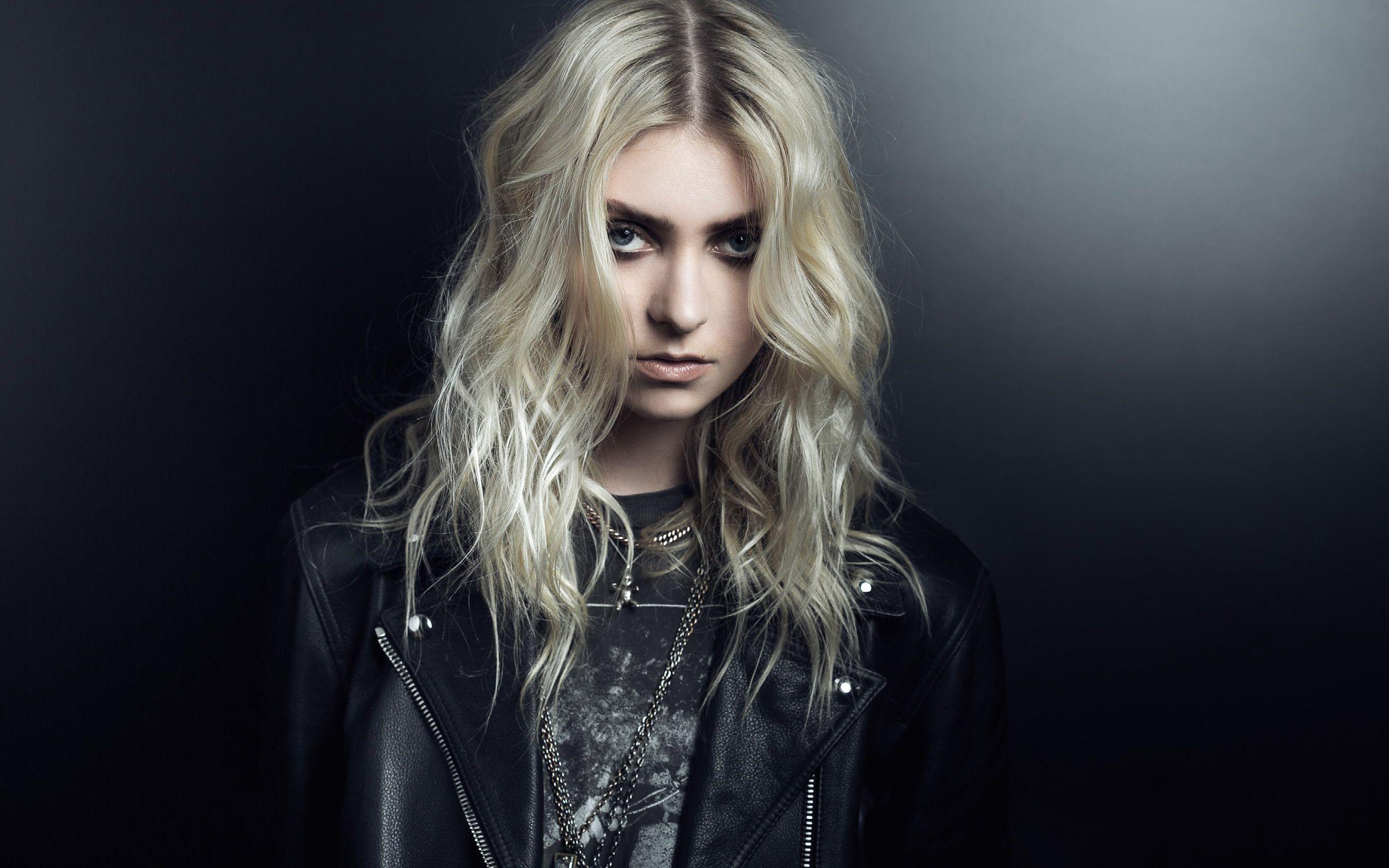 2658x1662 Taylor Momsen, HD Music, 4k Wallpaper, Image, Background, Photo and Picture