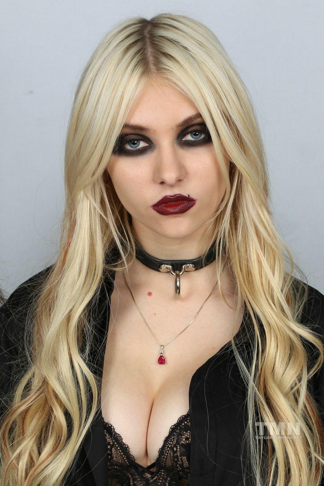 1066x1600 Taylor Momsen Wallpaper: Taylor Momsen Hot Picture