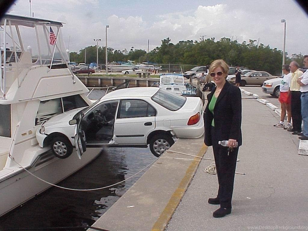 1024x768 Download Funny Car Accident Wallpaper Desktop Background