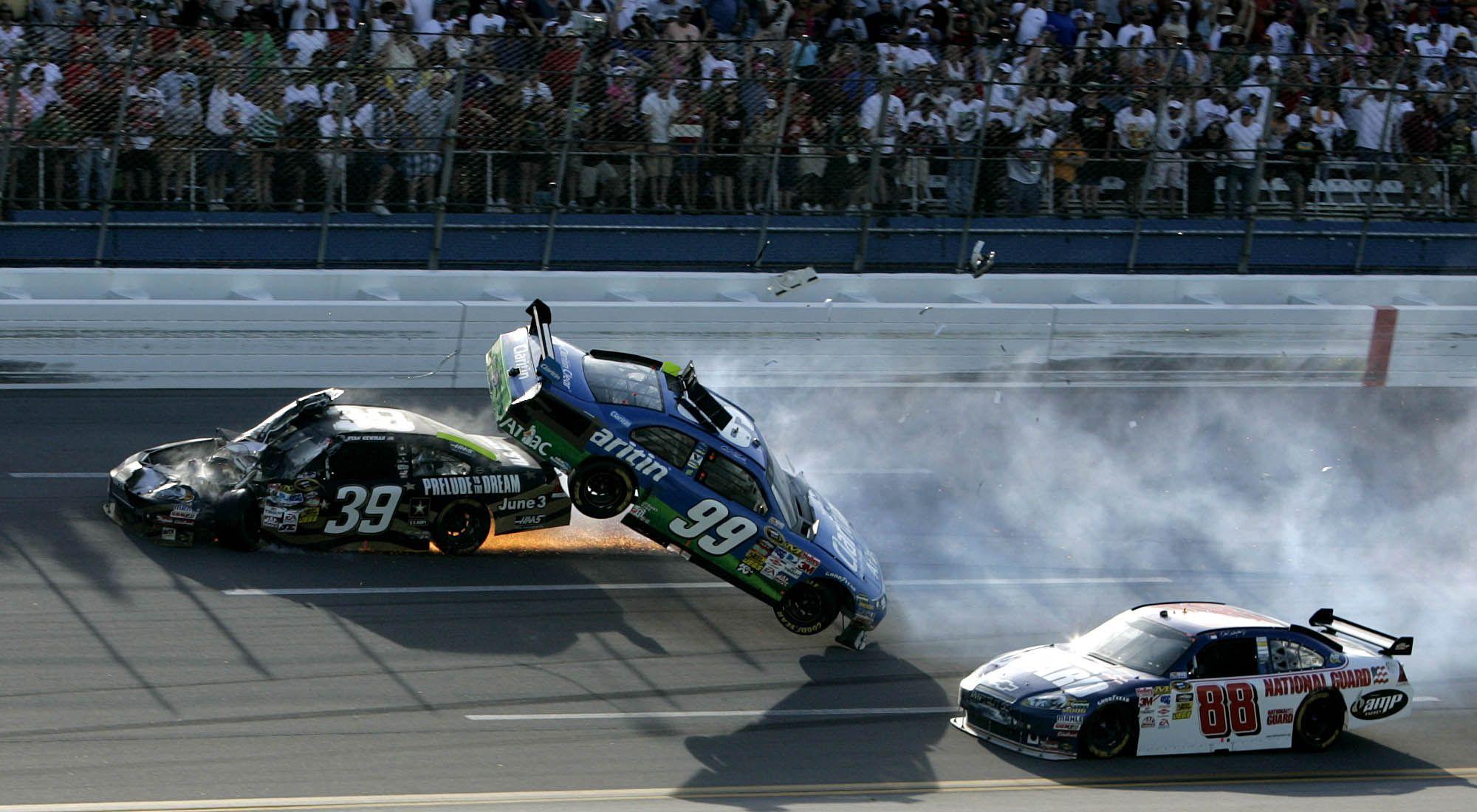2000x1100 Computer Crash Wallpaper