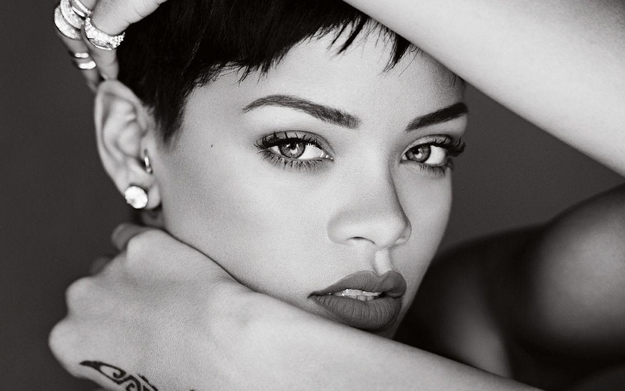 1280x800 Rihanna Wallpaper