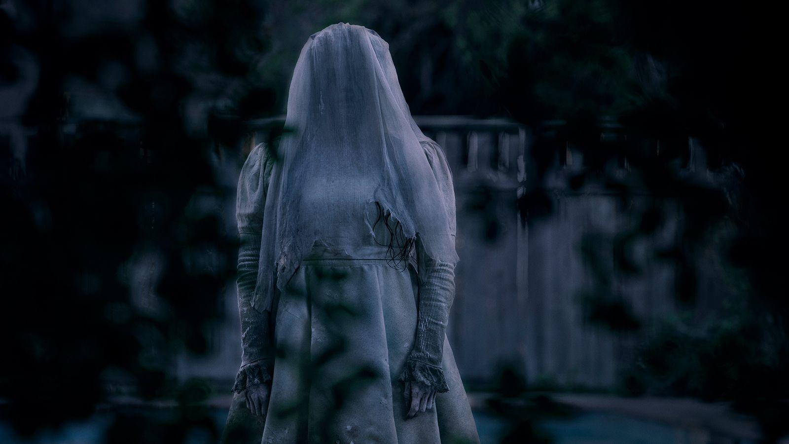 1600x900 Patricia Velásquez revela su experiencia con La Llorona la noche previa al rodaje