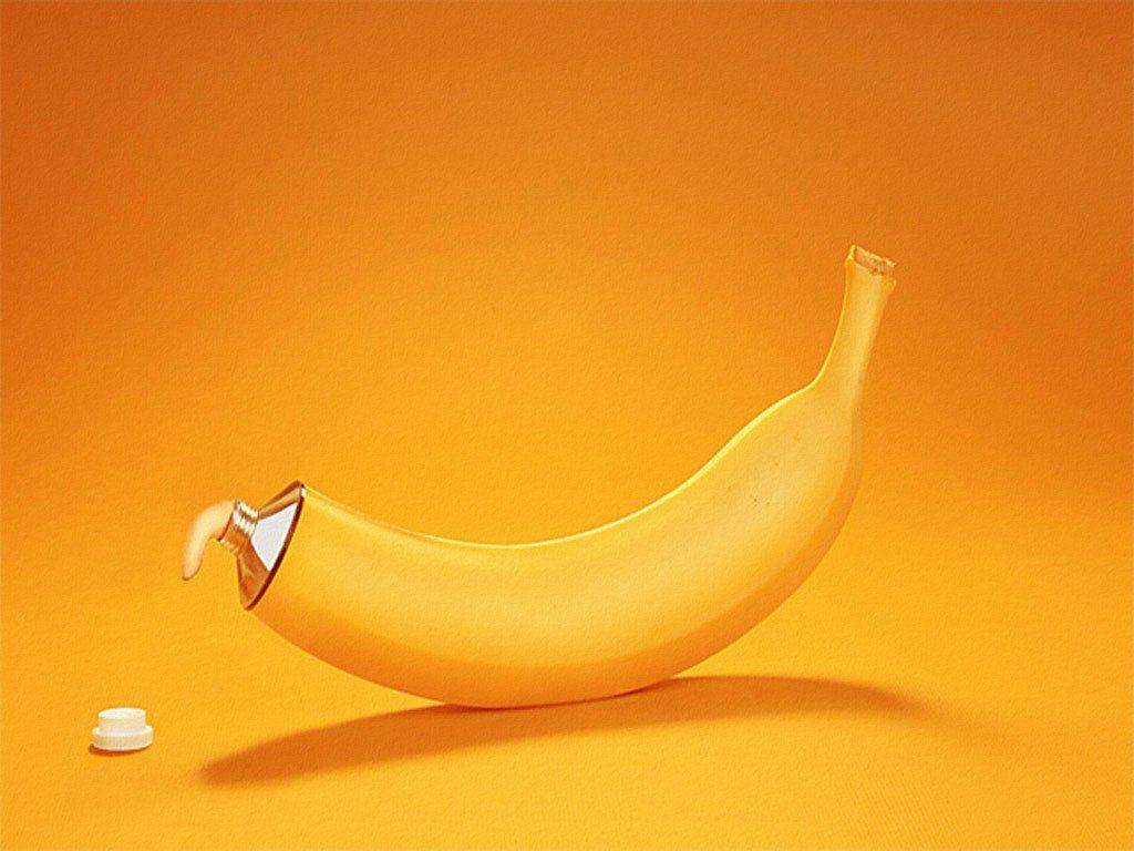 1024x768 Funny Banana Wallpaper