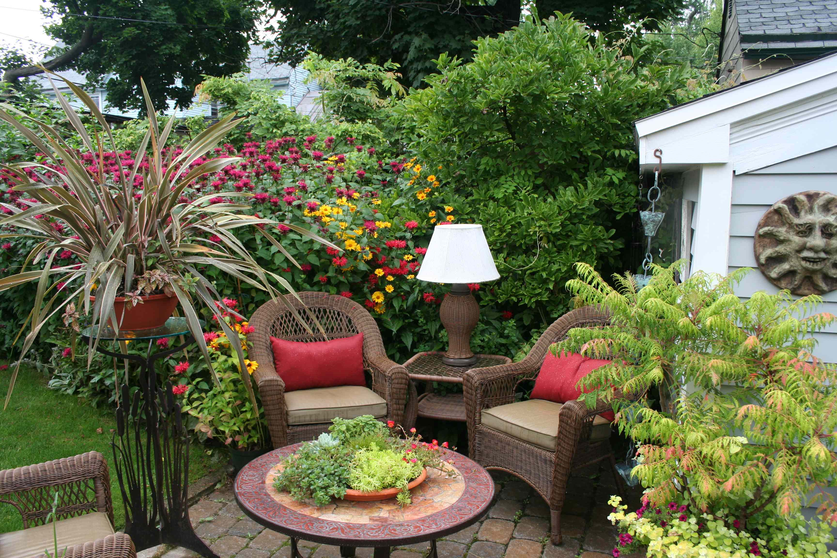 3456x2304 Modern Concept Backyard Gardens With Who Woul
