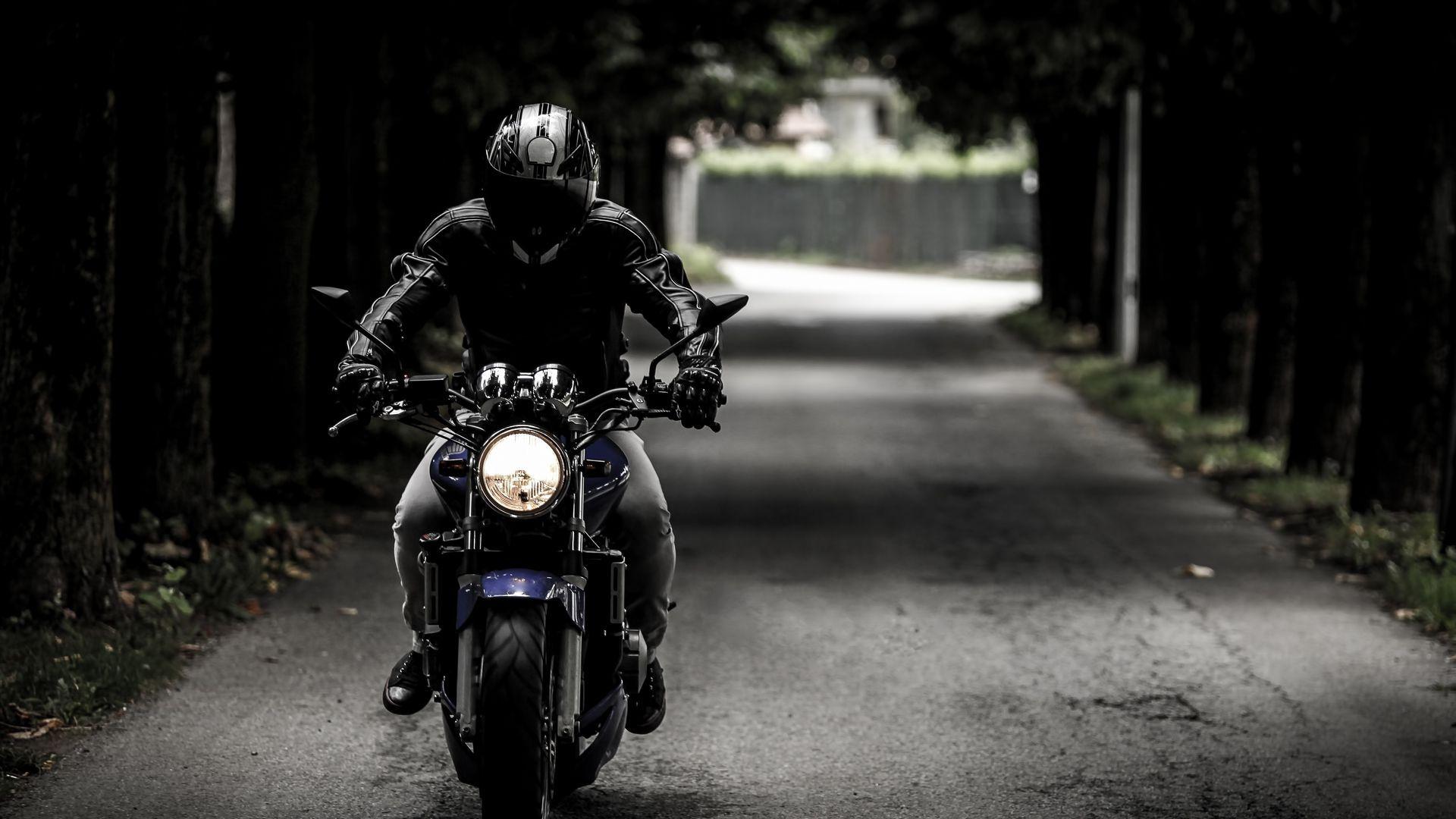 1920x1080 Download wallpaper 1920x1080 motorcyclist, motorcycle, biker, helmet, movement full hd, hdtv, fhd, 1080p HD background