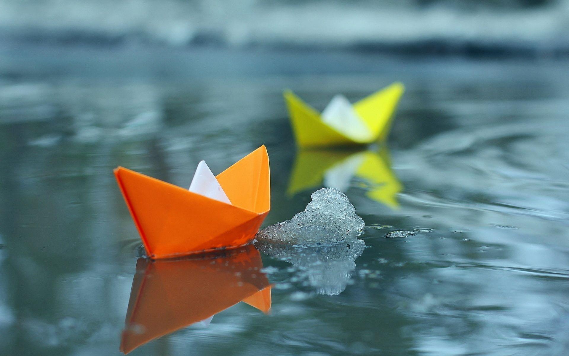 1920x1200 Download 1920x1200 Paper Boat, Water, Winter, Reflection, Puddle Wallpaper for MacBook Pro 17 inch
