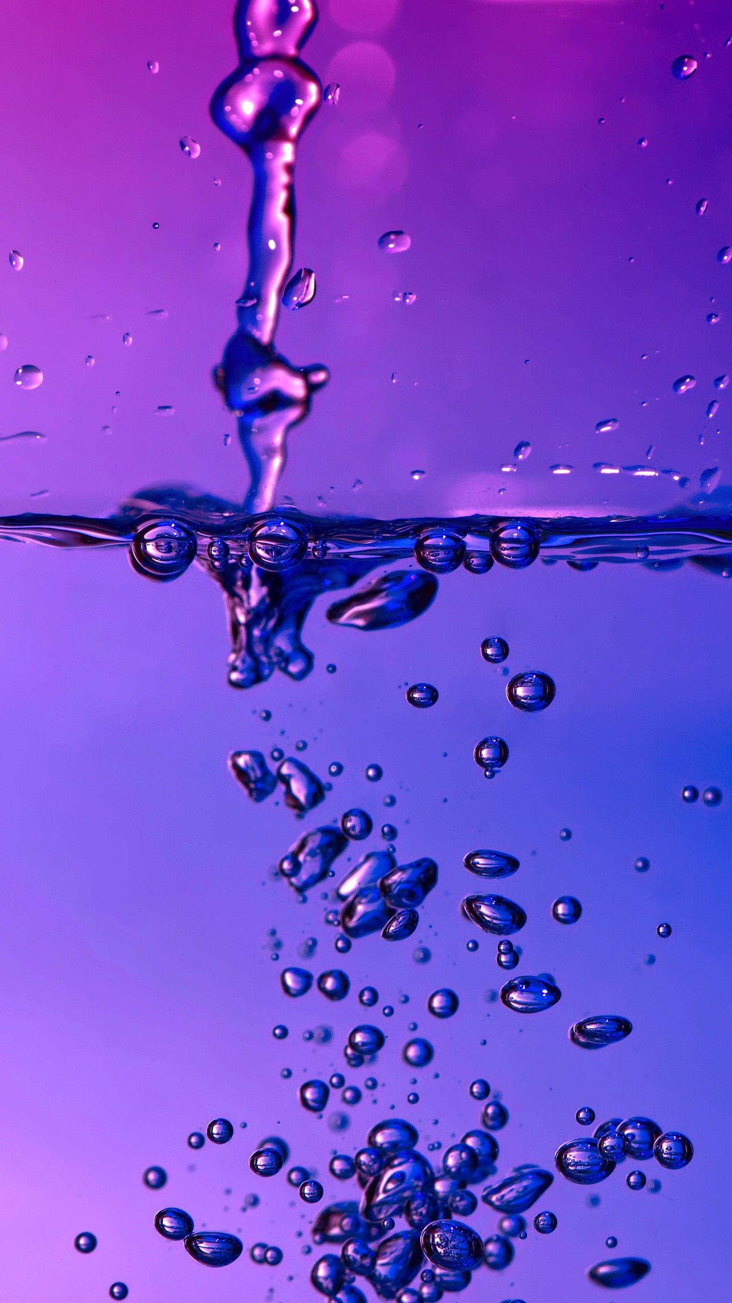 1440x2560 Bubbles in Water 5K Wallpaper