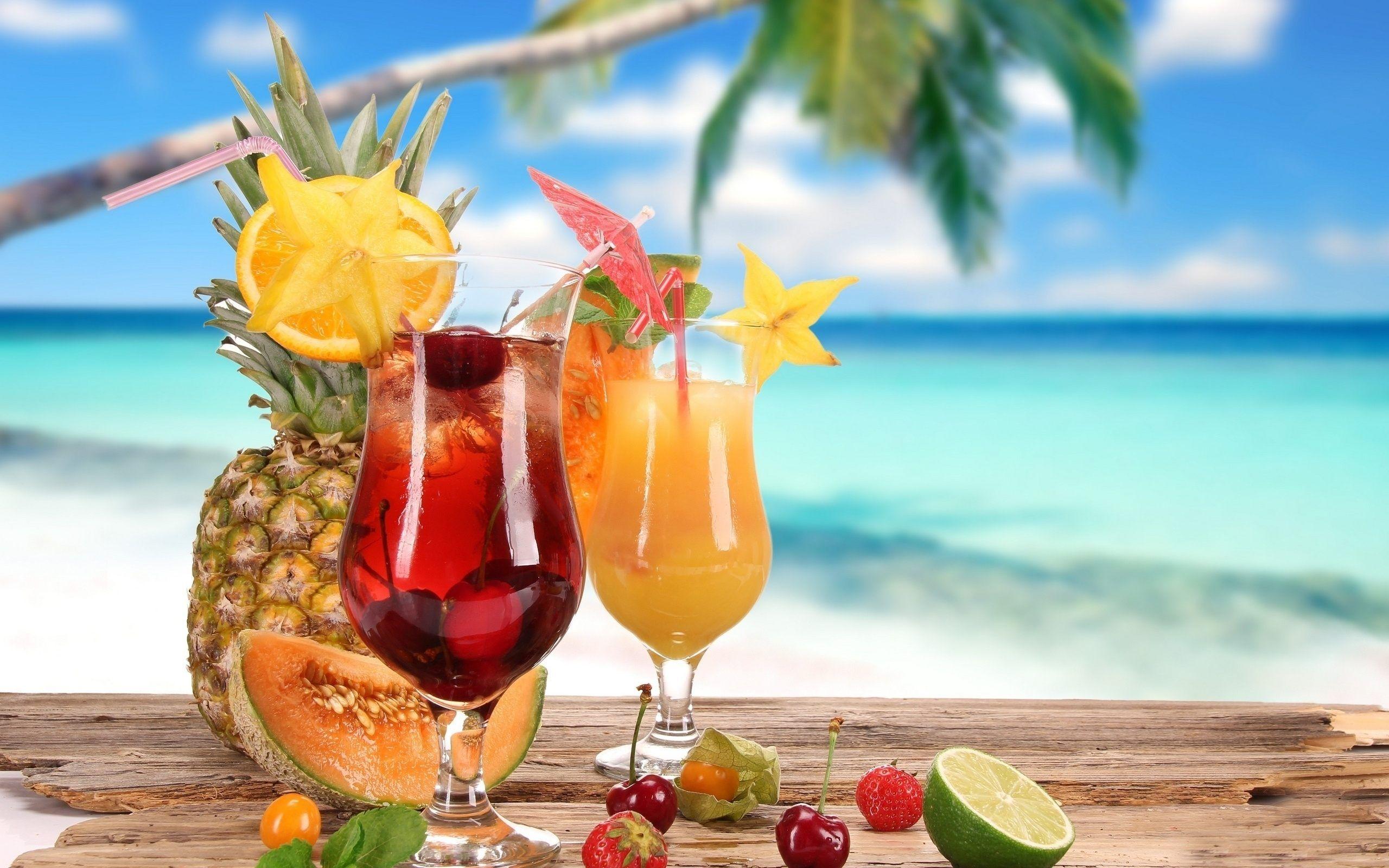 2560x1600 Summer Drinks Wallpaper