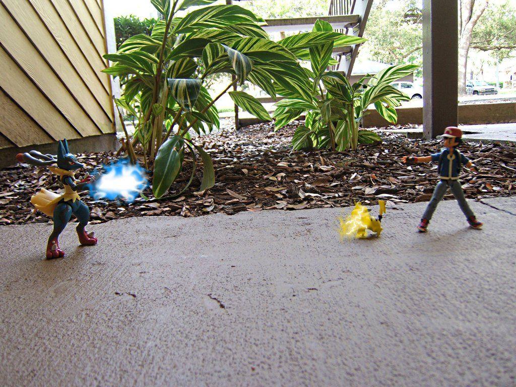 1024x768 Ash and Pikachu vs Mega Lucario