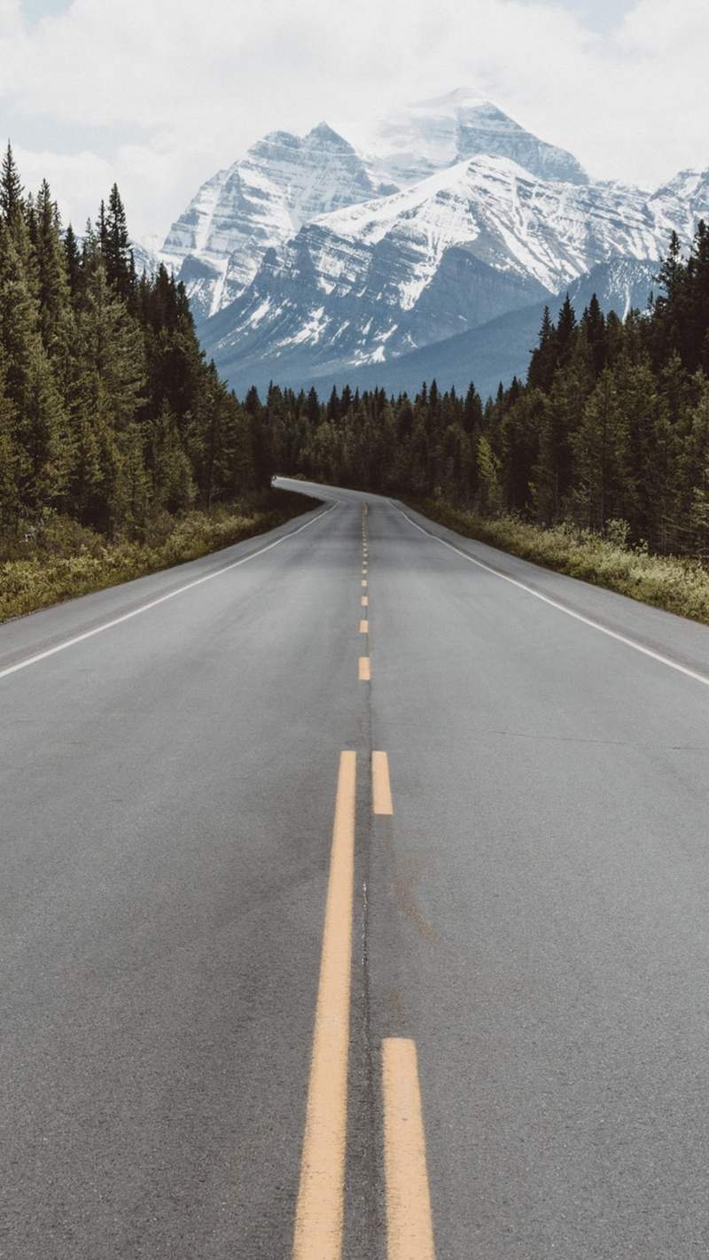800x1422 iPhone Cycling Wallpaper
