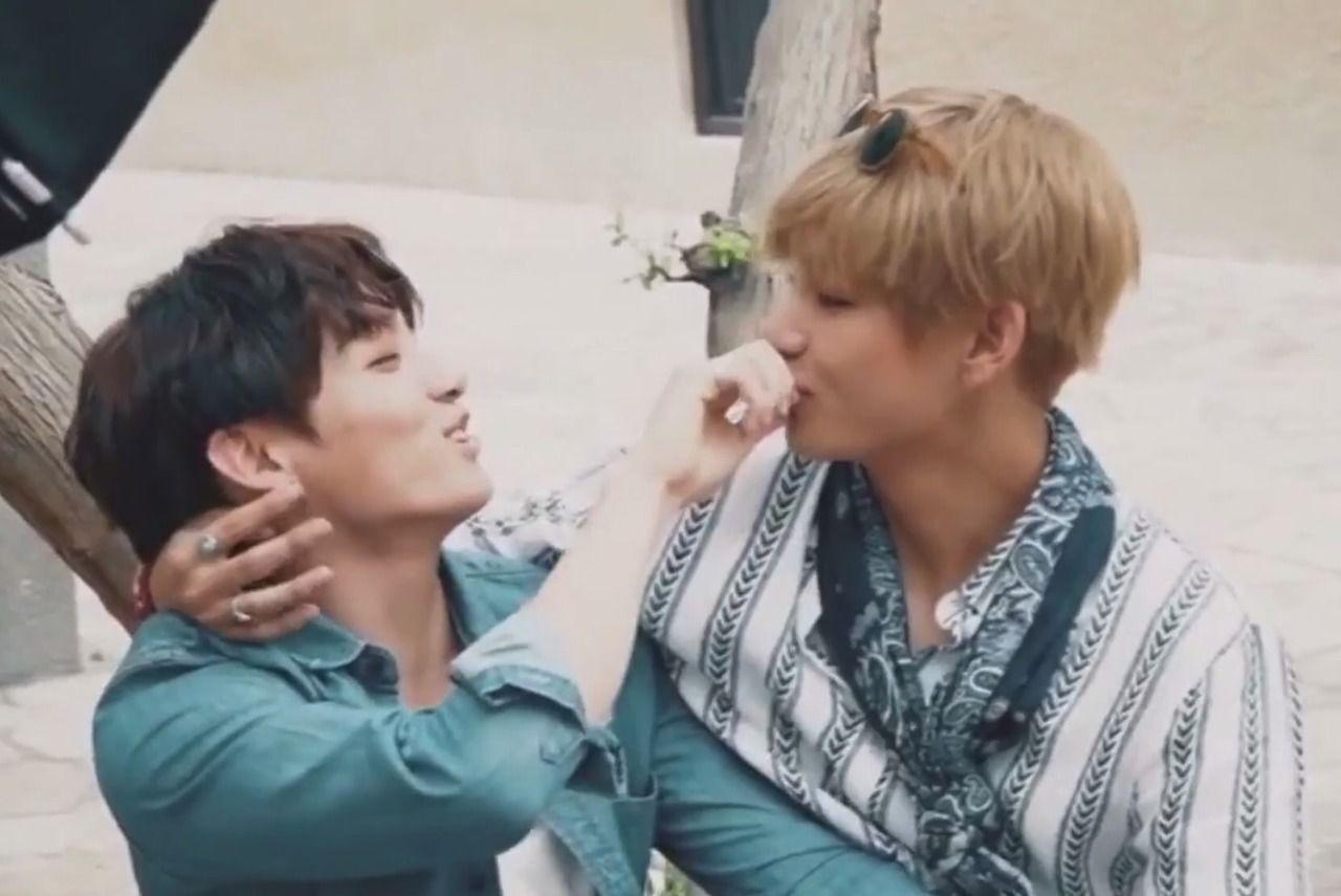 1280x855 vkook pics