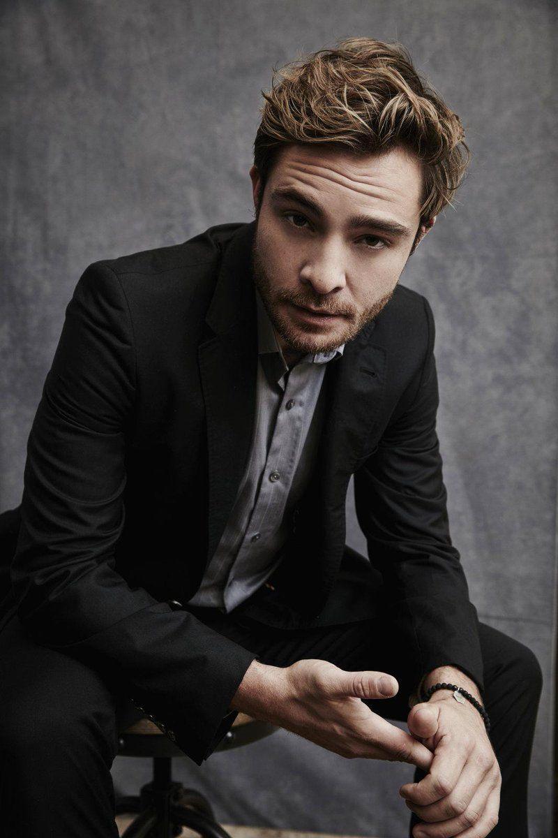 800x1200 Chuck and Blair Ed Westwick Photohoot 9 HQ Pics Here: 3 with lovely Erika Christensen