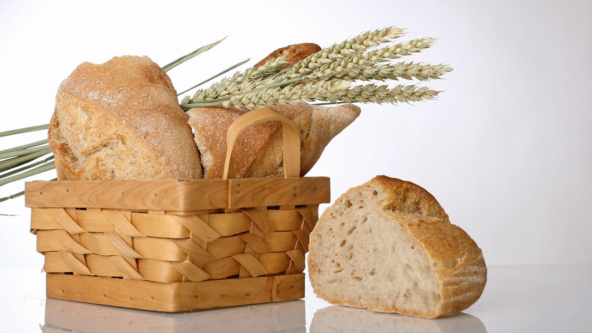 Четверо ножниц мягчайший хлеб поезжай быстрее пить. Хлеб. Хлебо будочные изделия. Хлебо булочные изделия. Корзинка для хлеба.