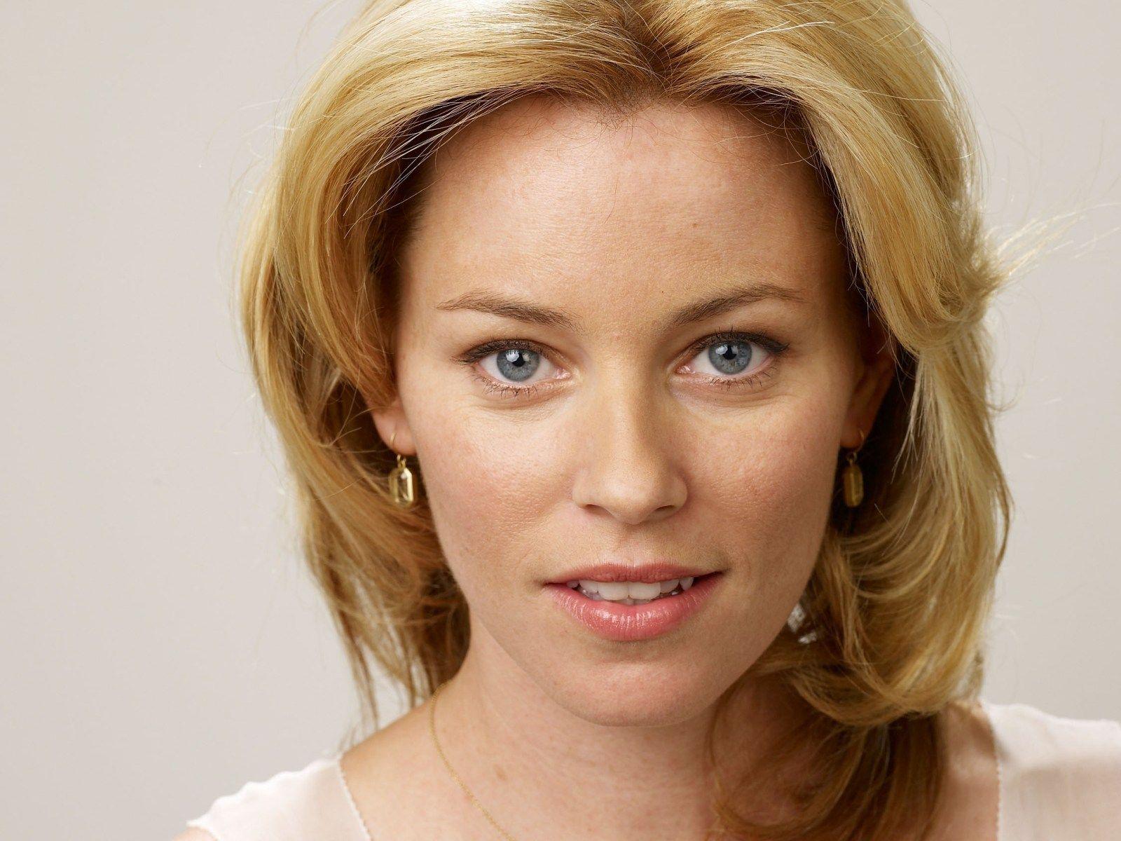1600x1200 Elizabeth Banks Wallpaper. Fairbanks Alaska Wallpaper, Paige Sasha Banks Wallpaper and Grand Banks Wallpaper