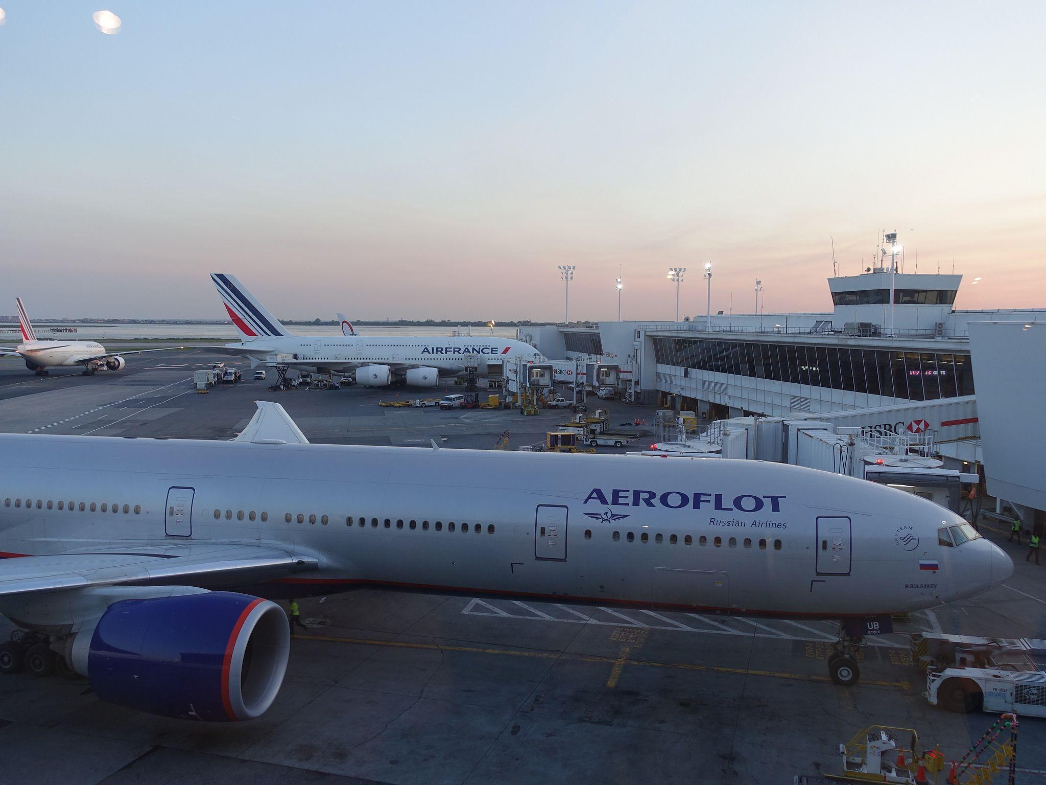 2048x1536 New York City Queens JFK airport with Air France and Aeroflot airplanes. Airport, Air france, Airports terminal