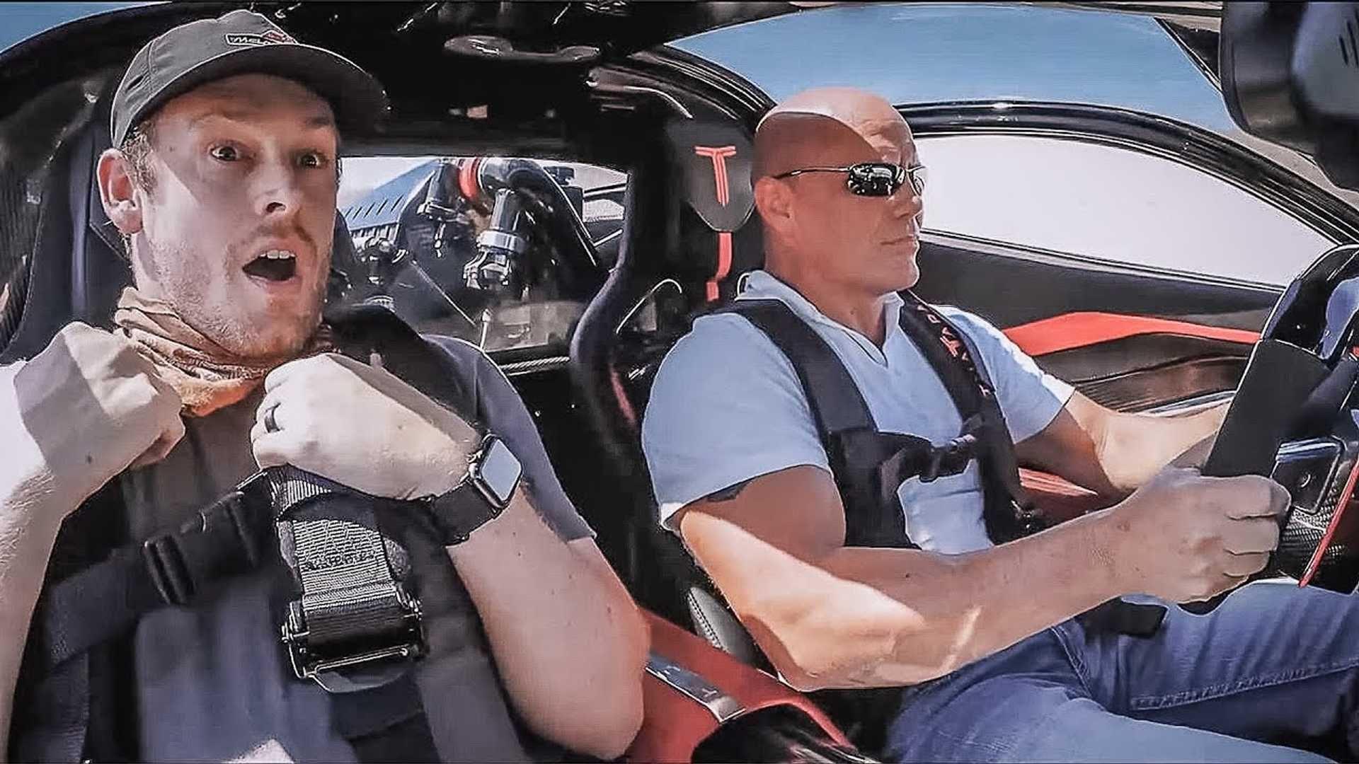 1920x1080 Producer's Reaction After Riding Shotgun With SSC Tuatara Is Priceless