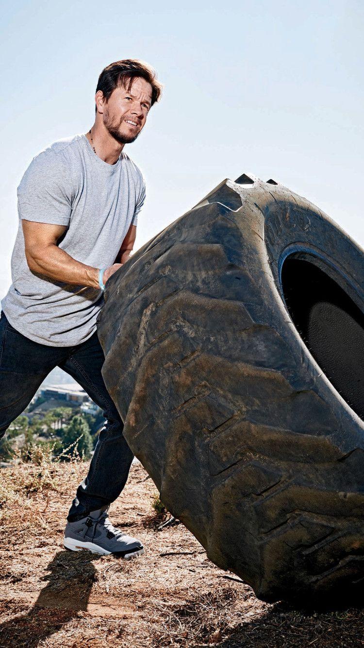 750x1334 Mark Wahlberg Men's Health 2018