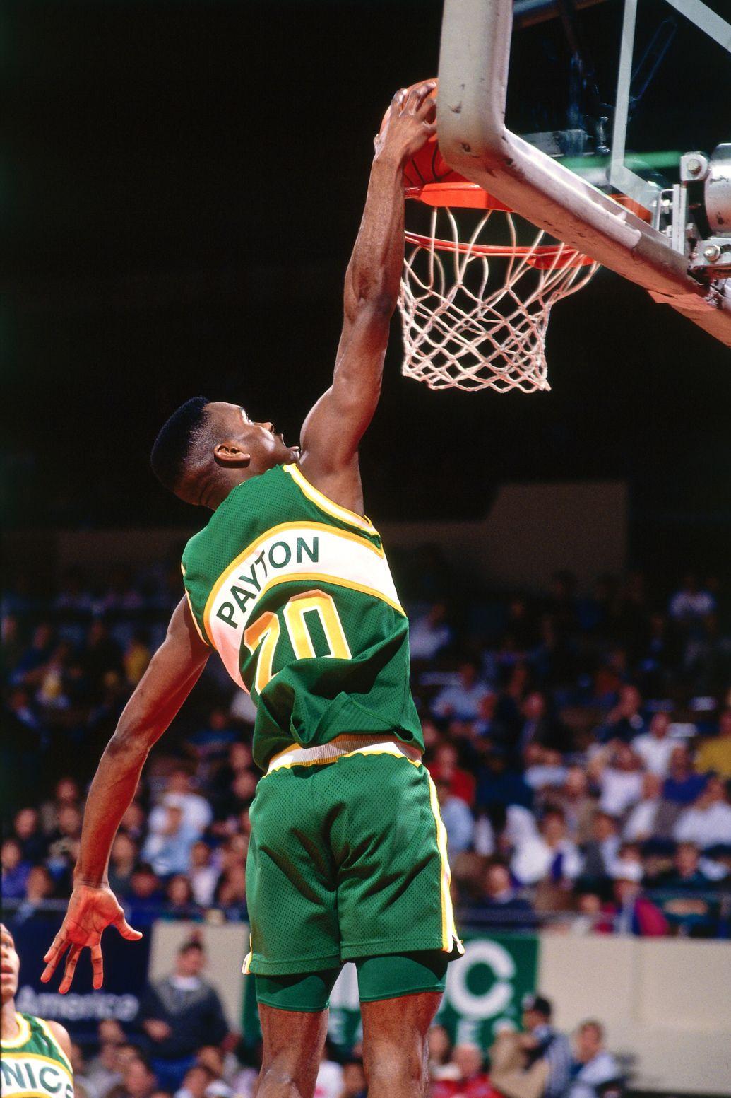 1035x1553 Dad Didn't Have Hops Like This, Gary Payton II Dunked So Hard The Ball Went In Twice!