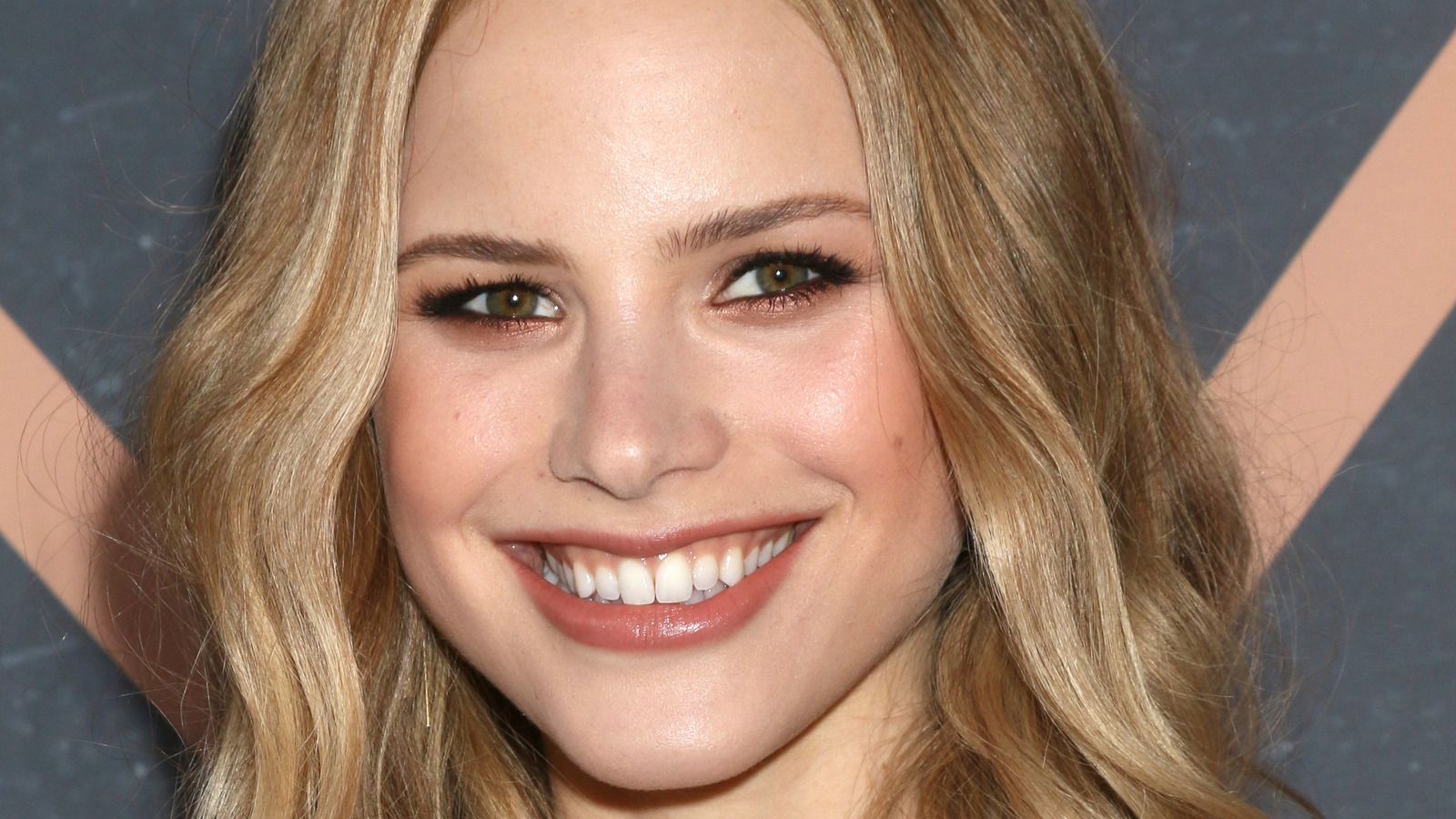 1600x900 This Is The Net Worth Of Halston Sage