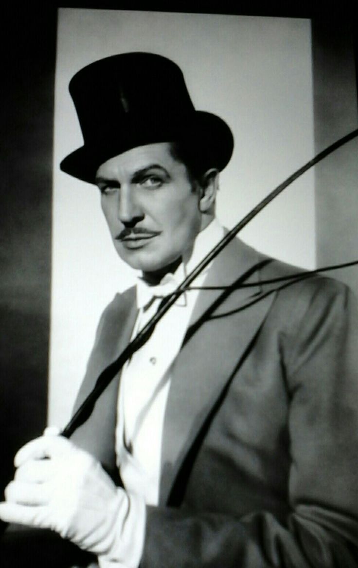 736x1167 Vincent Price