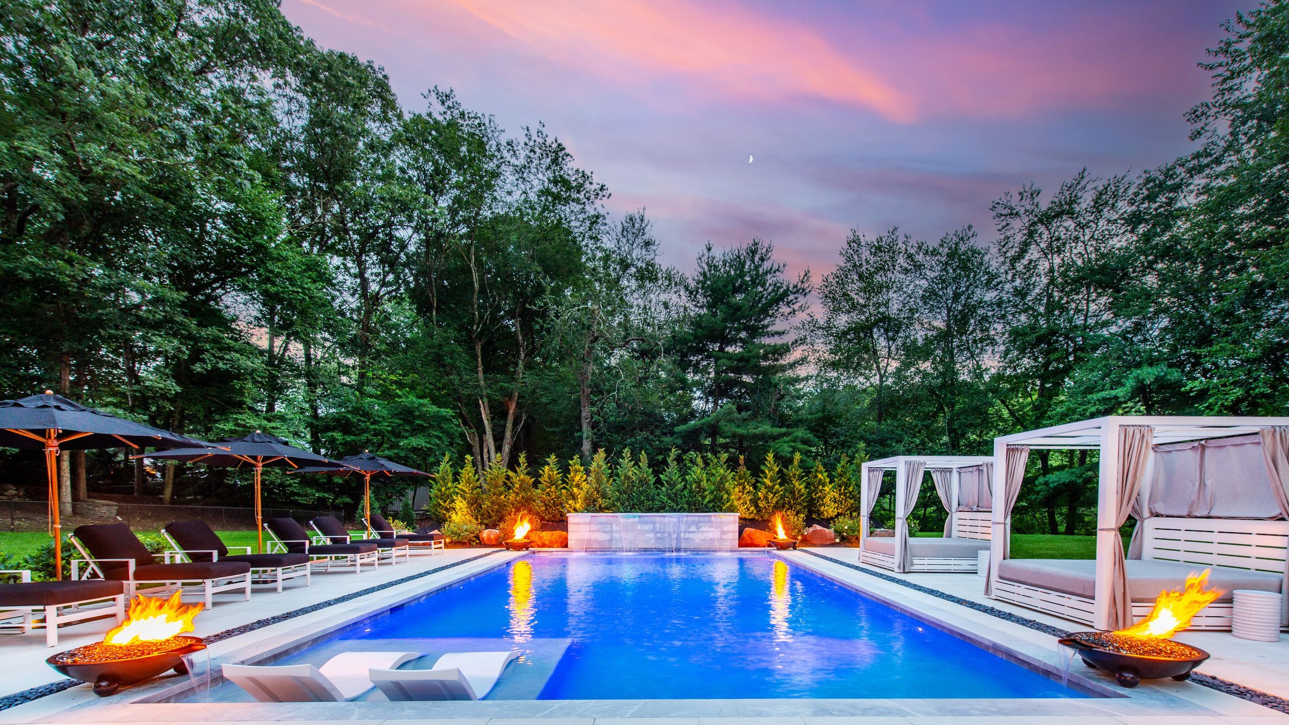 2560x1440 The Pool Boss: Reimagining Outdoor Living For The Luxury Minded Homeowner