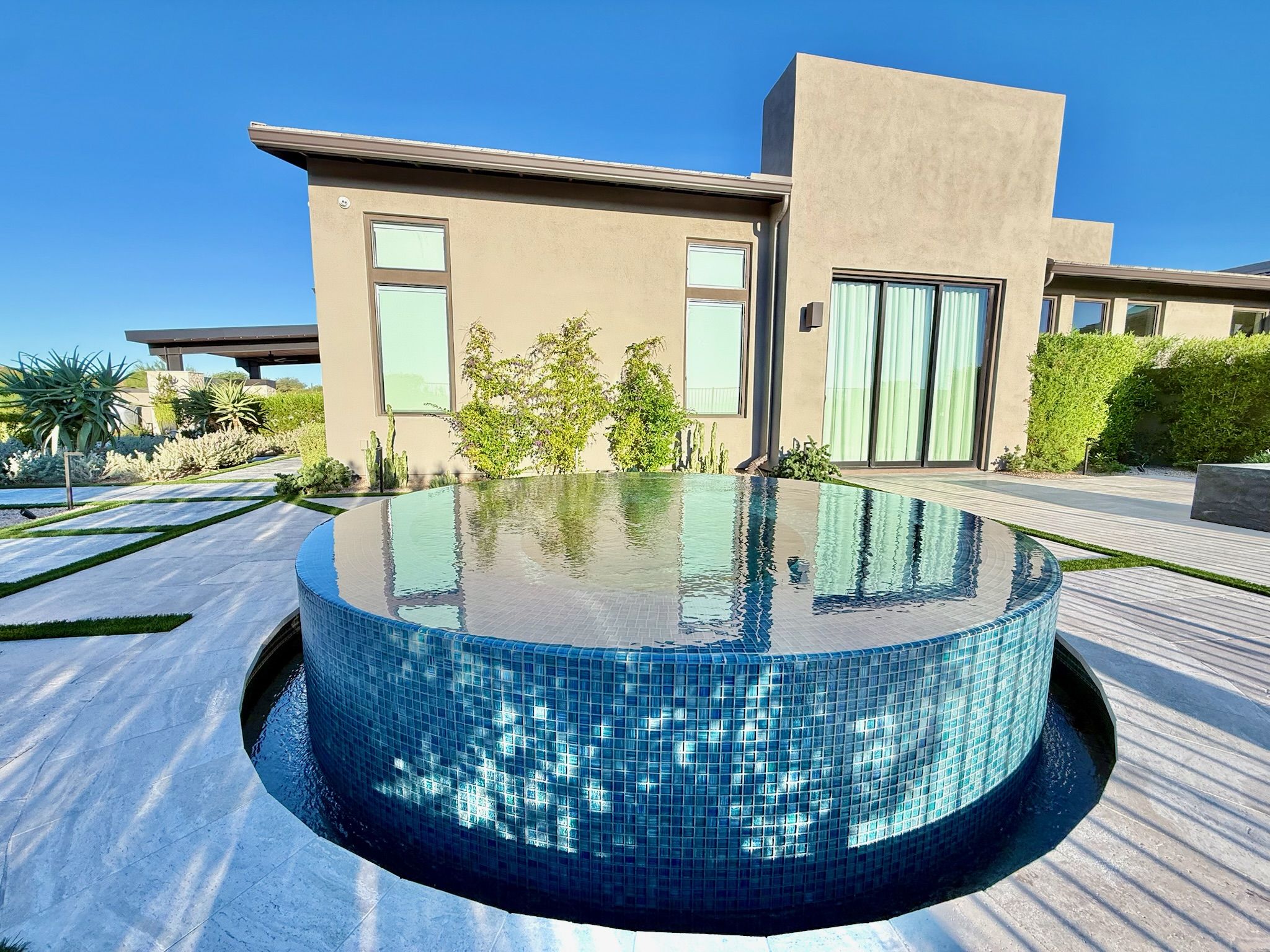 2048x1536 Luxury Pool Builder Swimming Pool Remodeling In Phoenix, AZ