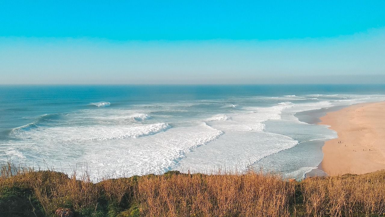 1280x720 Free Nazare Waves & Sea Image