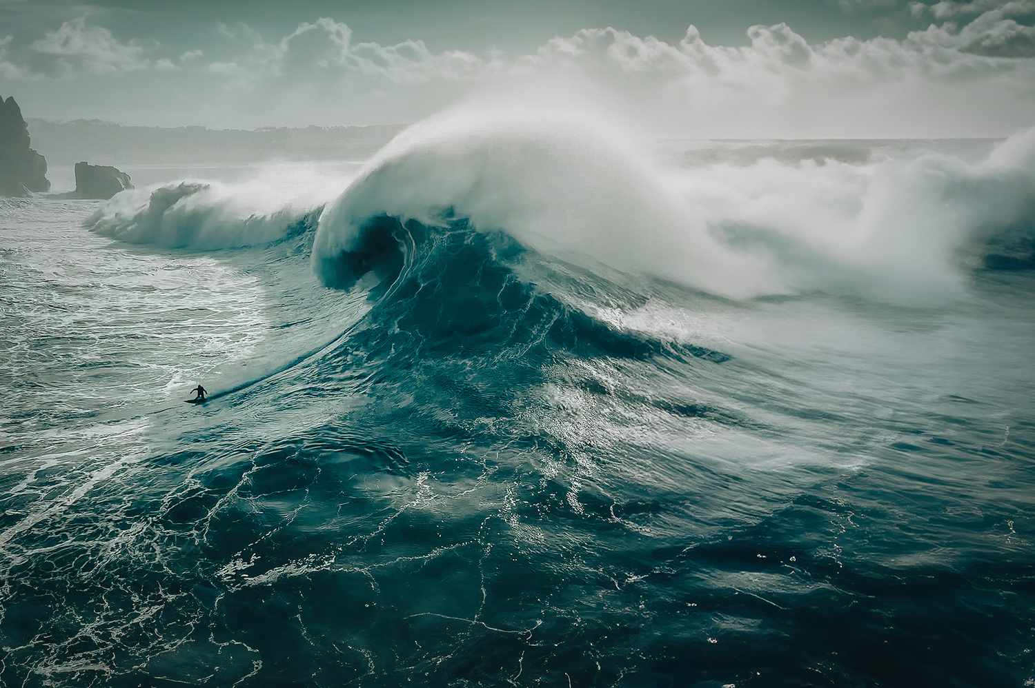 1500x998 This Portuguese Town Has the Largest Surfing Waves On the Planet