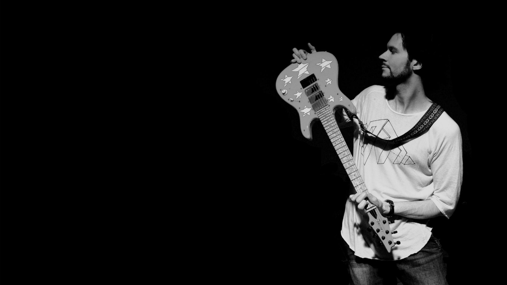 1920x1081 Free Paul Gilbert 4K Wallpaper & Desktop HD Background for PC
