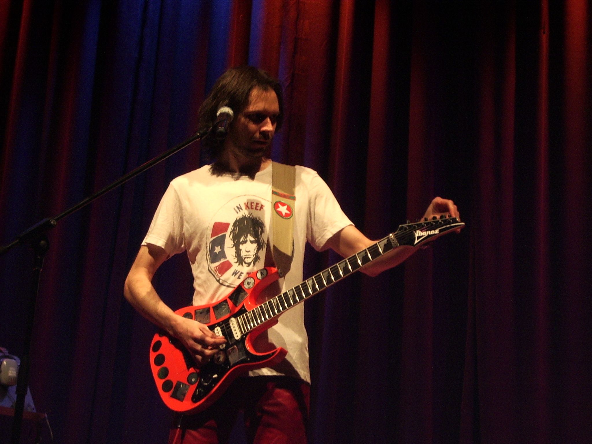 2048x1536 Archivo:Paul Gilbert, la enciclopedia libre
