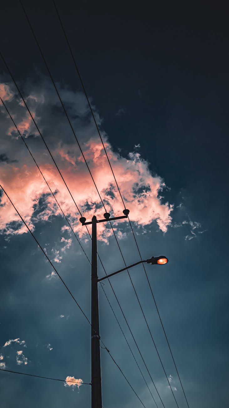 731x1300 Power outages leave 649 customers without electricity in Racine County