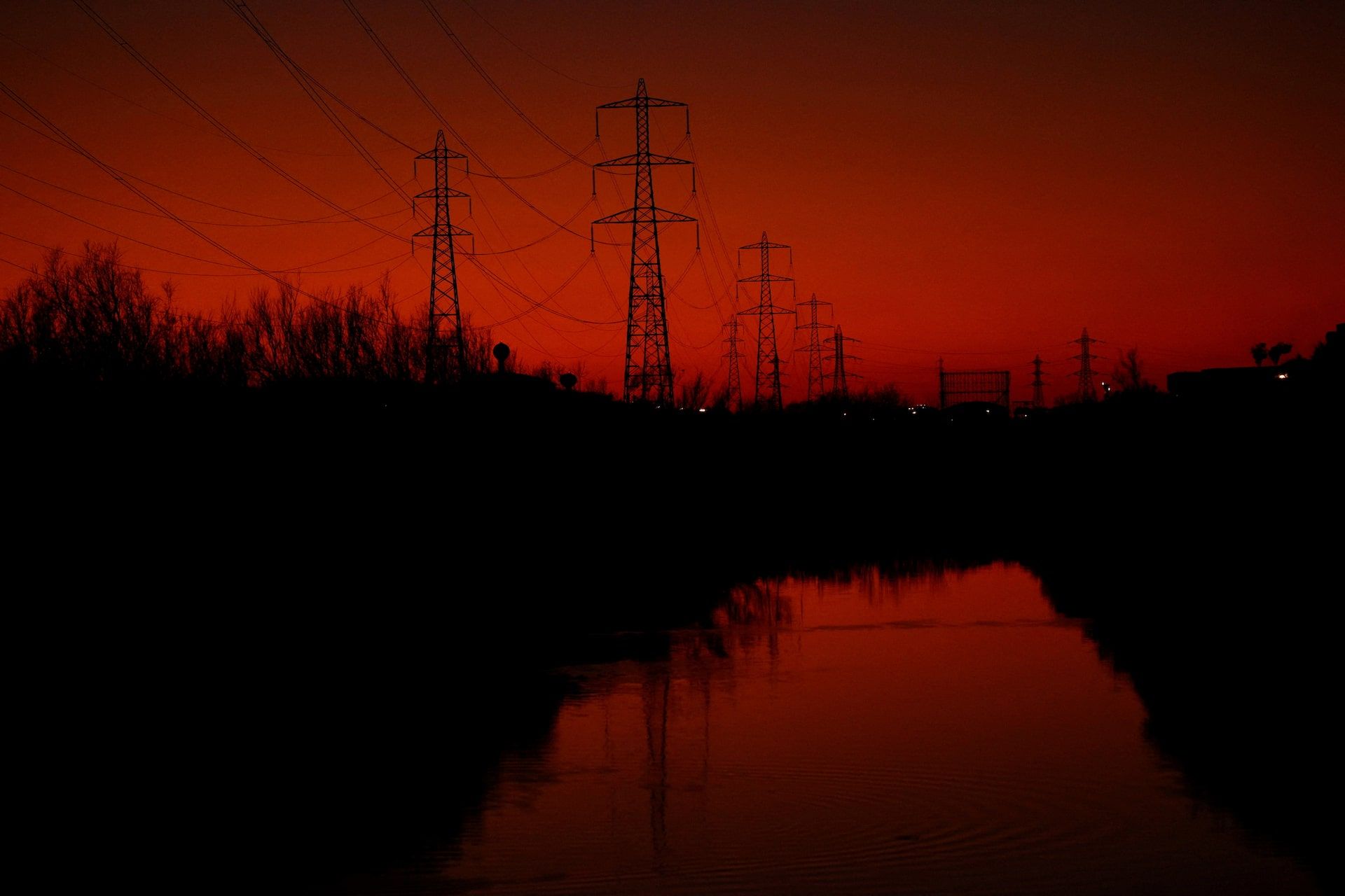 1920x1280 High temperatures put French gas plant at risk of outage