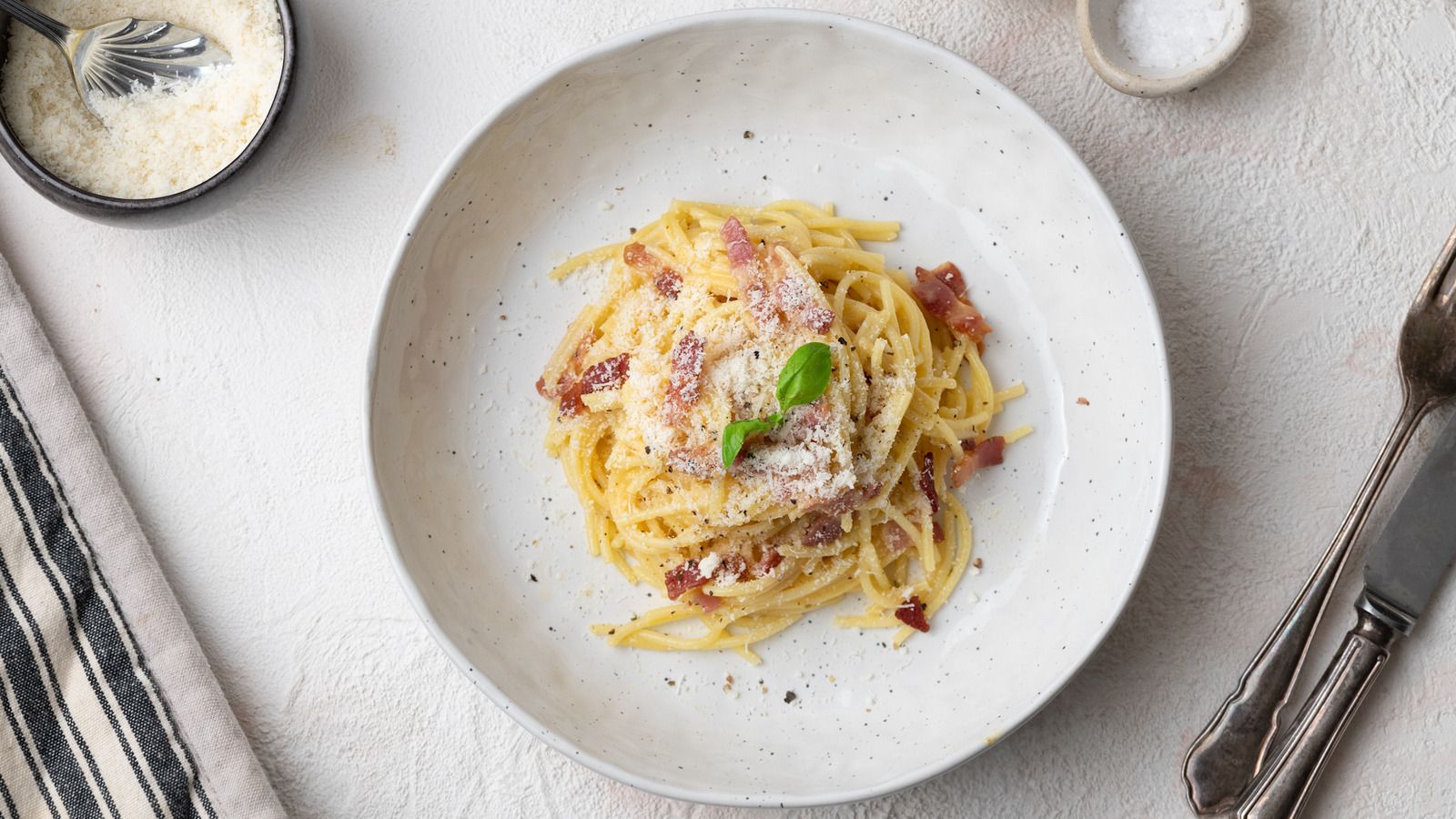 1600x900 Simple Spaghetti Carbonara Recipe
