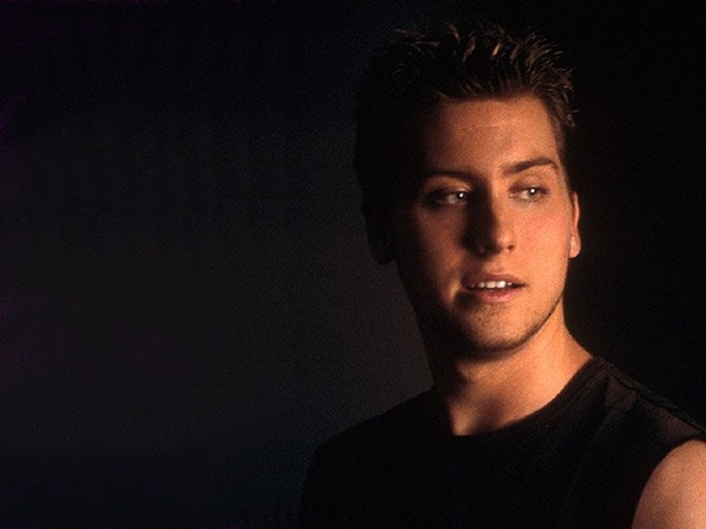 1024x768 Lance Bass Wallpaper