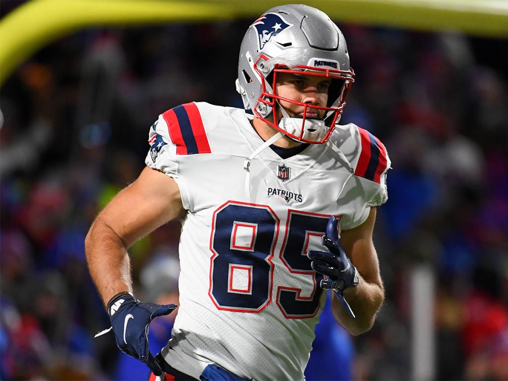 1024x768 Patriots' Hunter Henry Gets Recognition Among ESPN's Preseason Top 10 Lists.5 The Sports Hub's Home For Sports