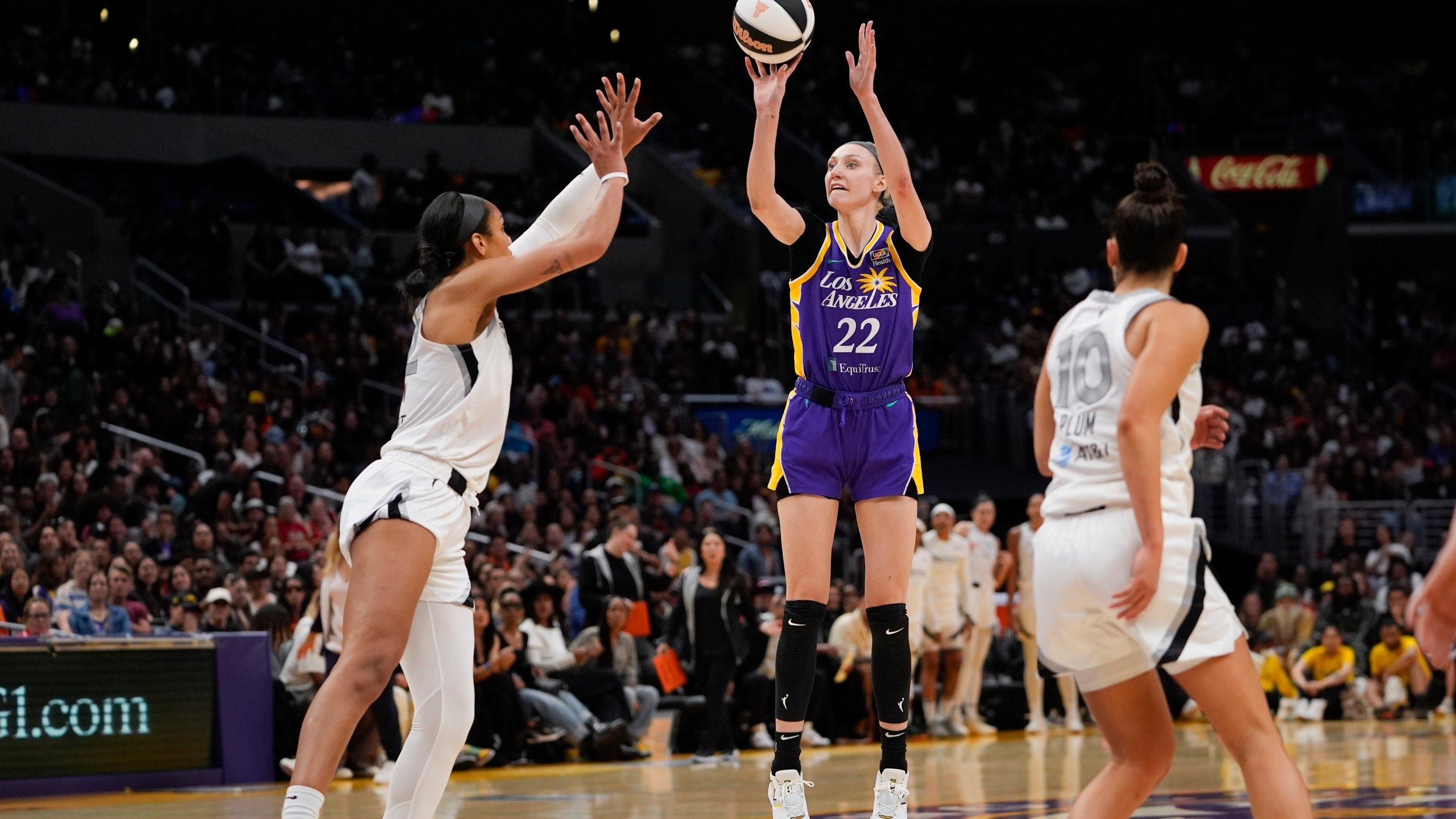 2560x1440 LA Sparks rookie Cameron Brink tears ACL in left knee