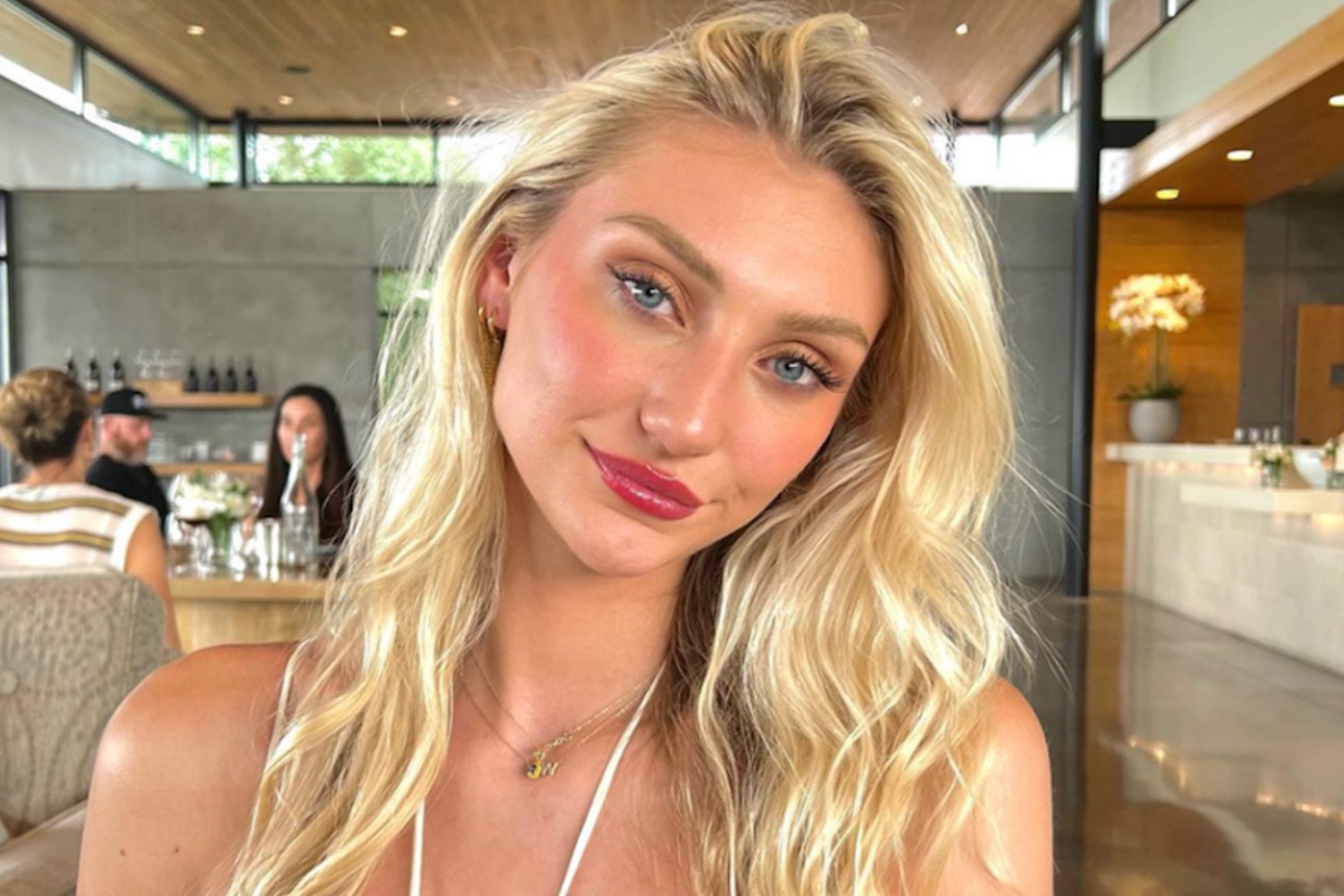 1980x1320 Cameron Brink looks stunning in behind the scenes image that she shared of her photohoot for the Sports Illustrated Swimsuit