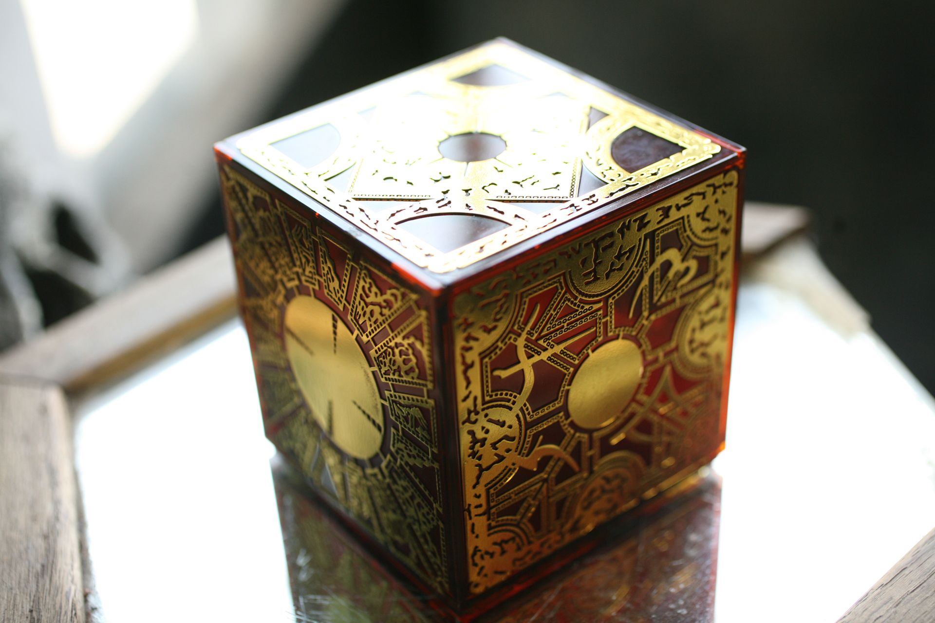 1920x1280 Artistic Box Design Wallpaperx1280