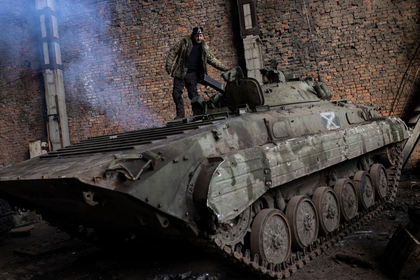 1440x960 Russian tanks and military vehicles captured by Ukraine pose urgent repair challenge Washington Post